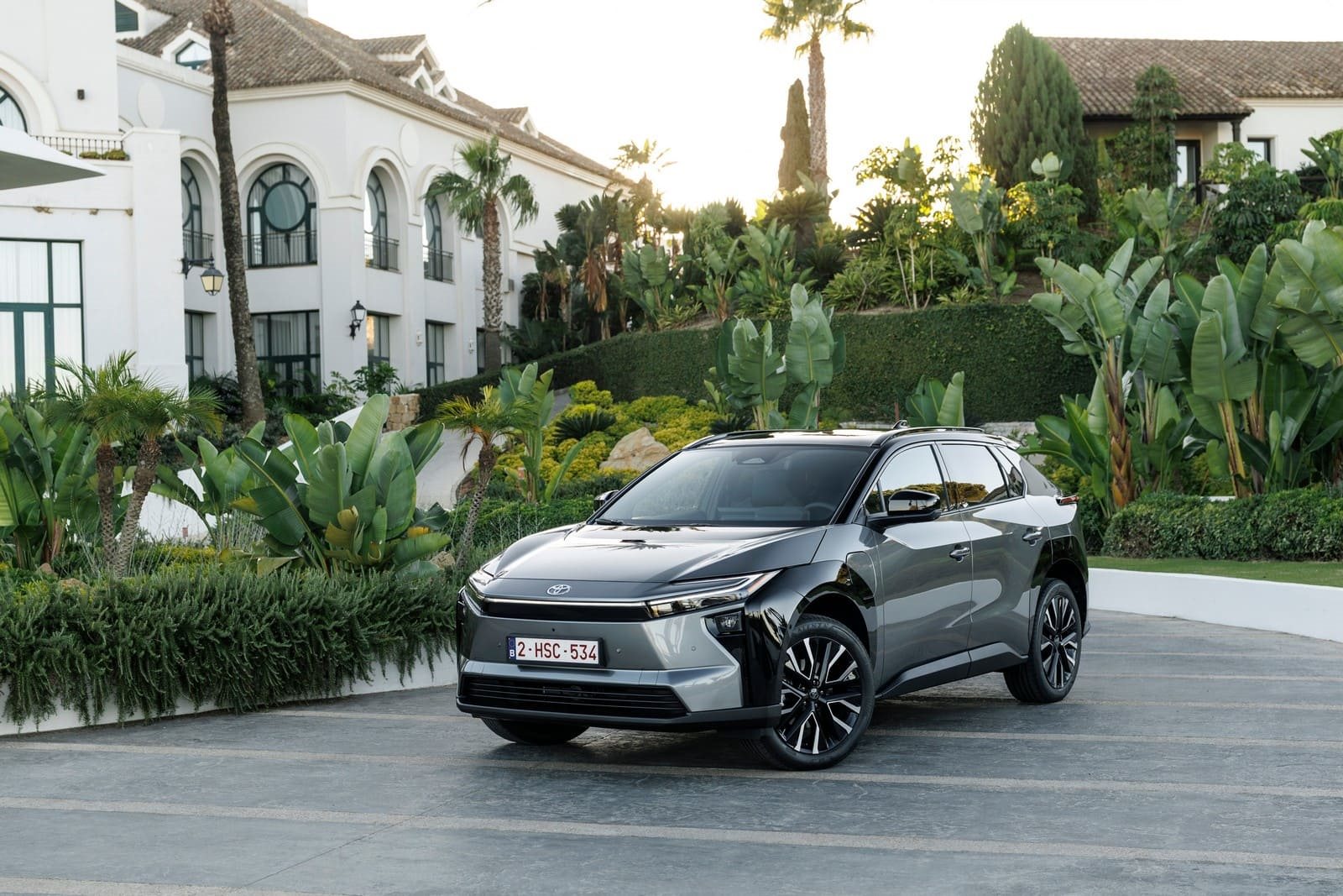 2026 - TOYOTA bZ4X PRECIOUS METAL, foto 1