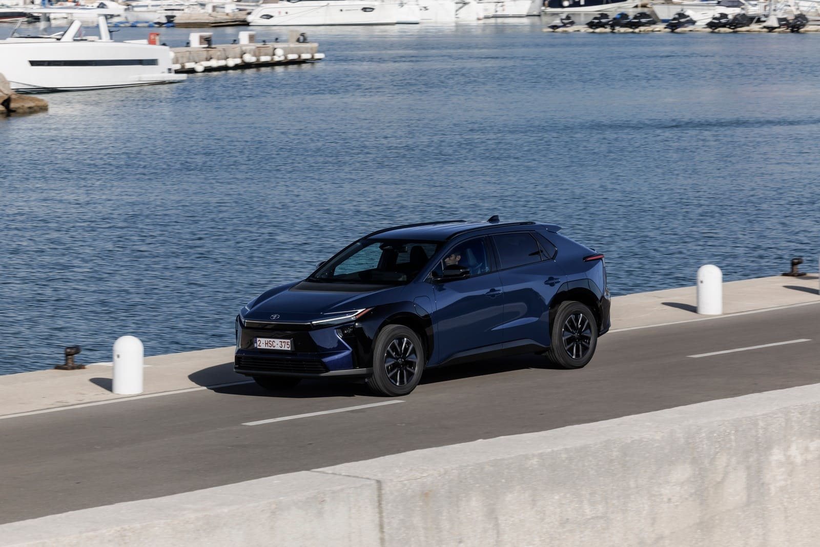 2026 - TOYOTA bZ4X DEEP BLUE METALLIC, foto 12