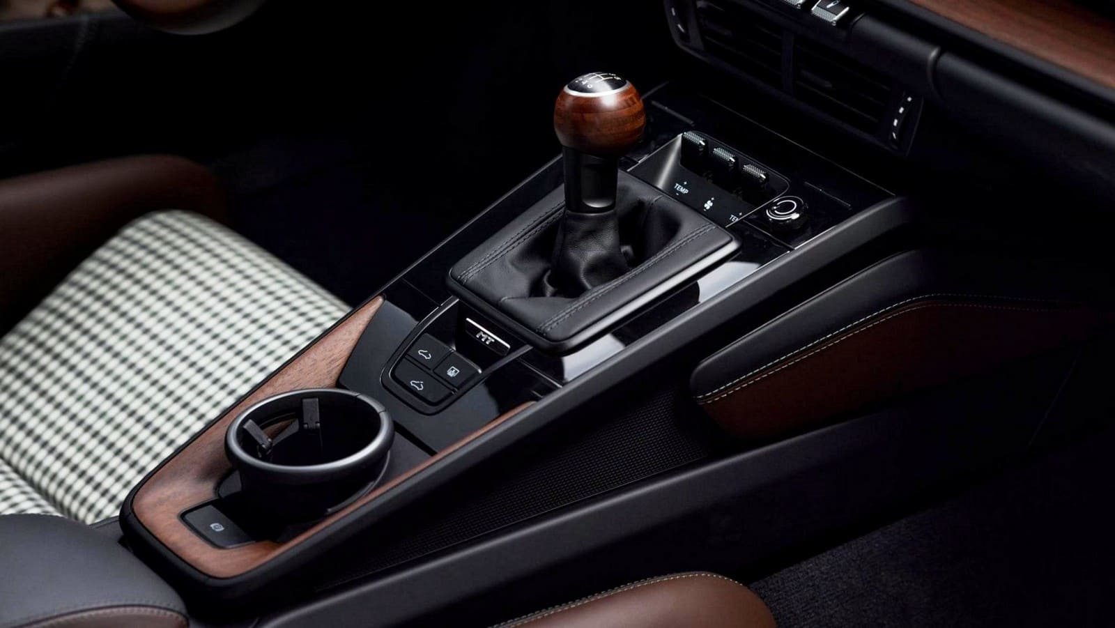 2025 - PORSCHE 911 CARRERA T ‘FORMOSA’, foto 11