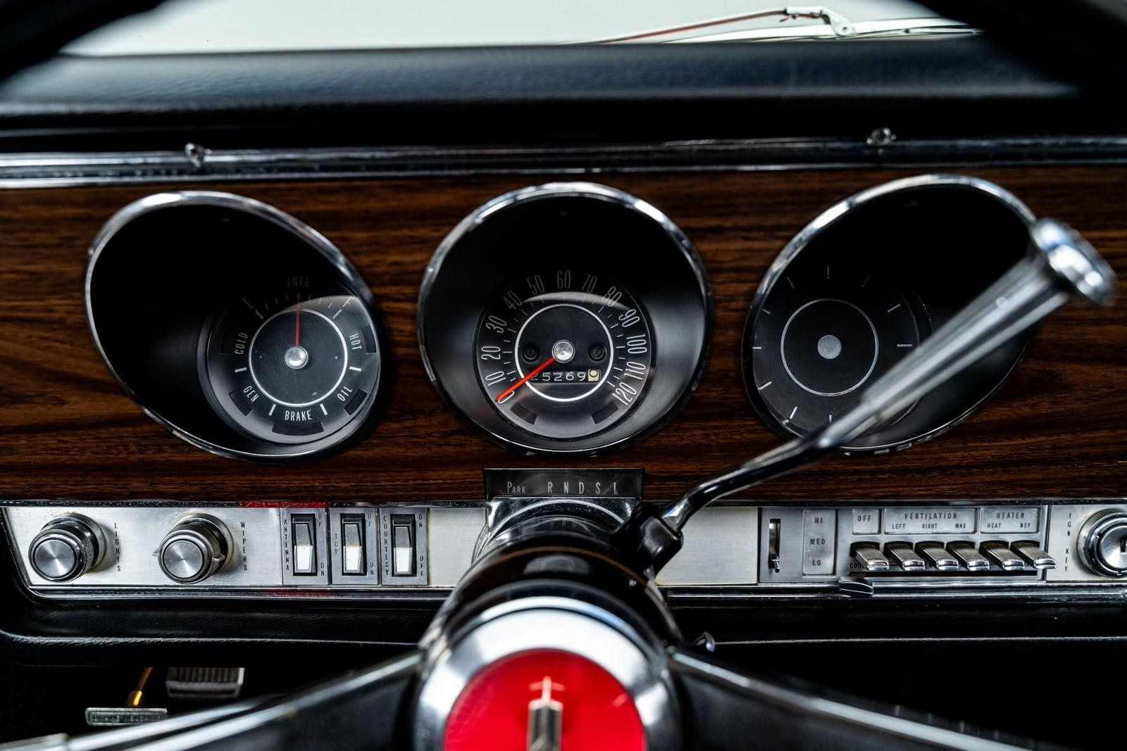 OLDSMOBILE DELTA 88 CONVERTIBLE, foto 52