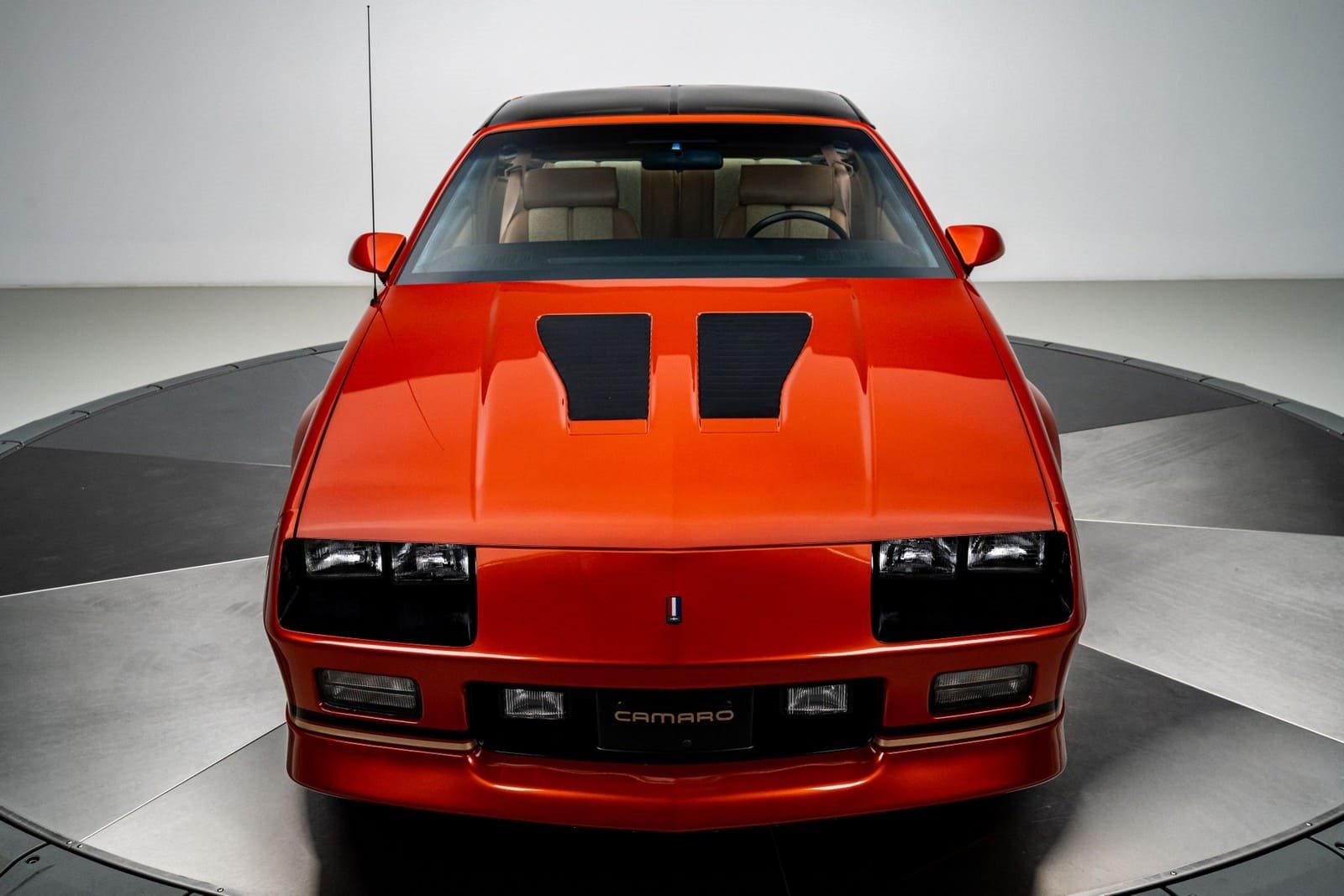 1988 - CHEVROLET CAMARO Z/28 IROC-Z MEDIUM ORANGE, foto 3