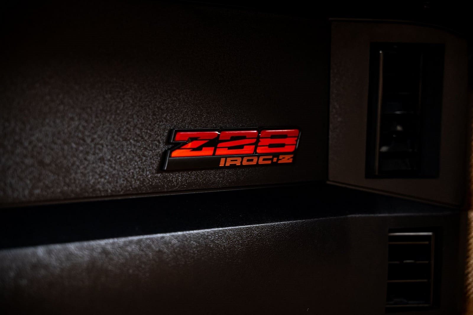 1988 - CHEVROLET CAMARO Z/28 IROC-Z MEDIUM ORANGE, foto 48