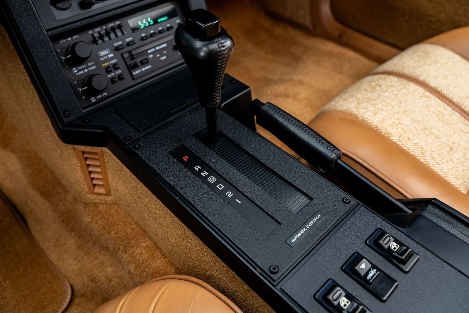 1988 - CHEVROLET CAMARO Z/28 IROC-Z MEDIUM ORANGE, foto 53