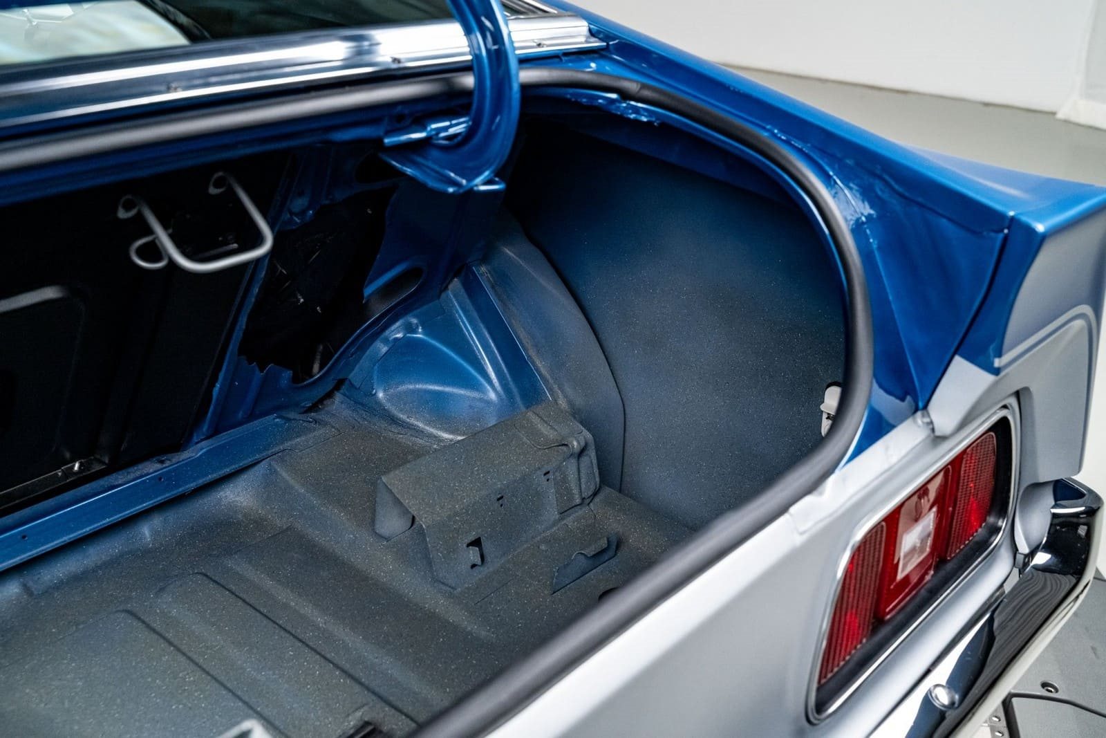 1971 - FORD MUSTANG BOSS 351 BRIGHT BLUE METALLIC, foto 32
