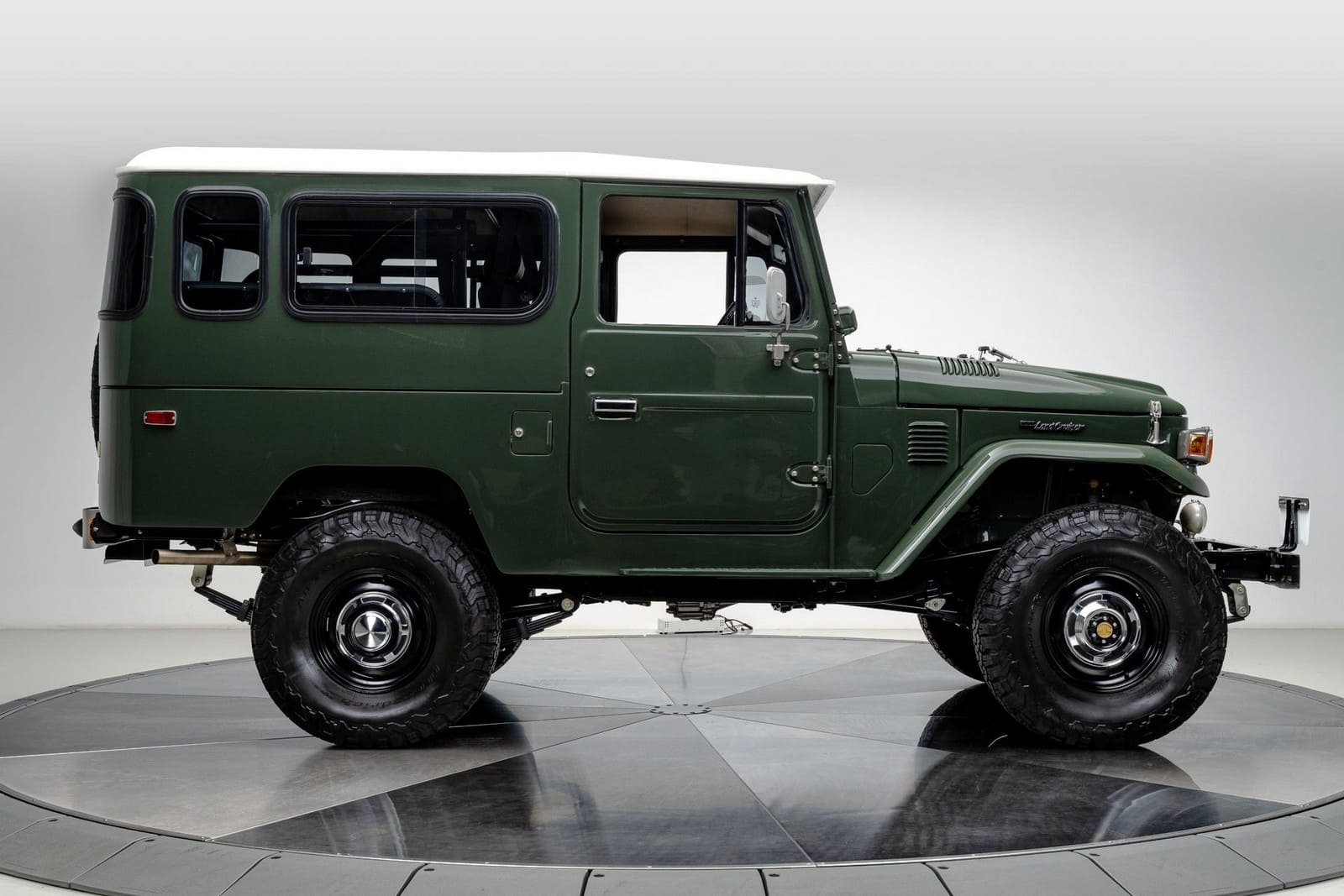 1980 - TOYOTA LAND CRUISER FJ43 GREEN, foto 17