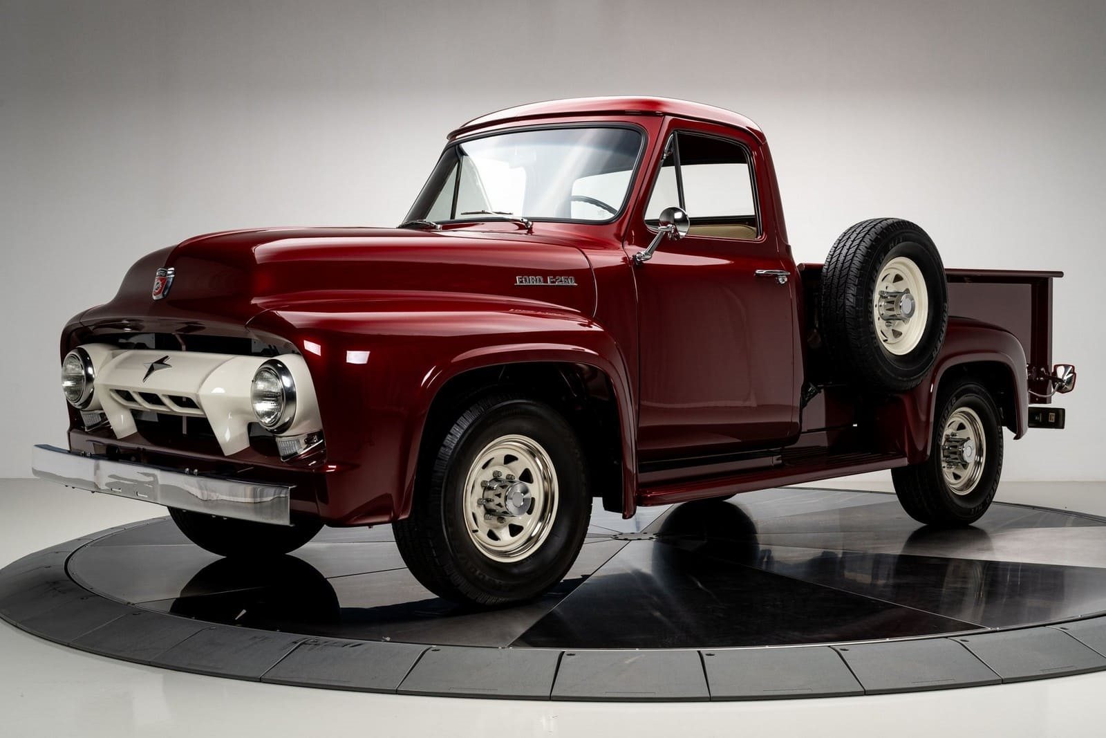 1954 - FORD F-250 PICK-UP TRUCK, foto 1