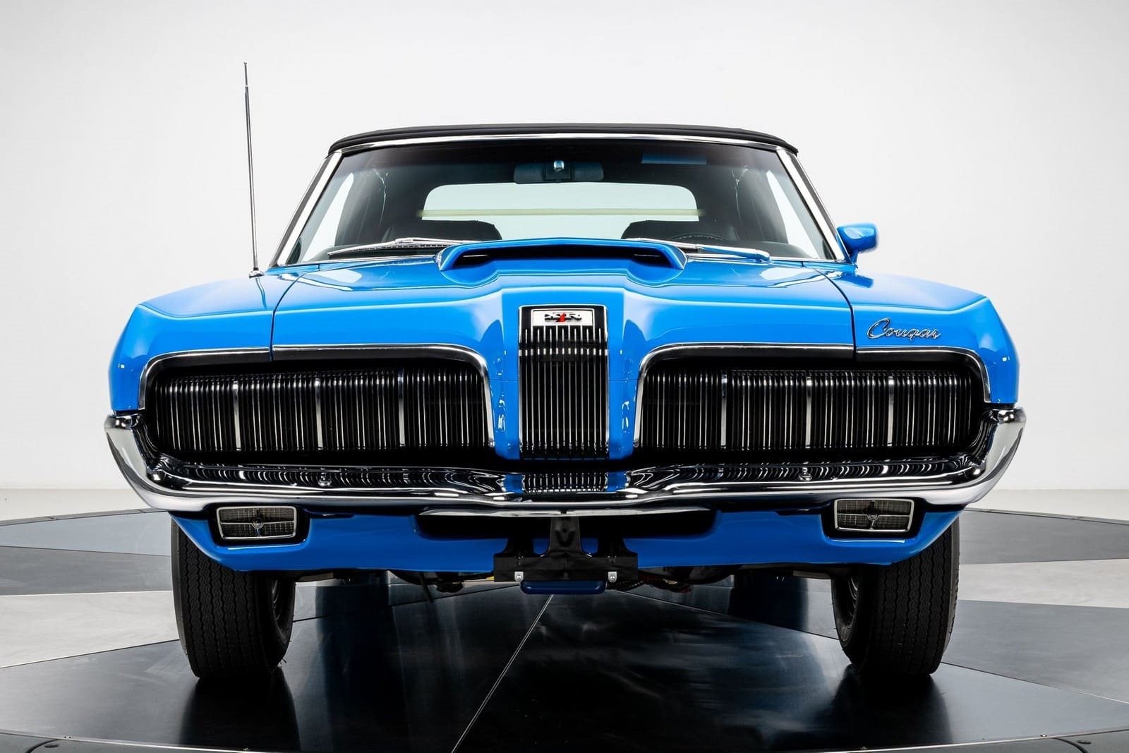 MERCURY COUGAR XR-7 CONVERTIBLE, foto 3