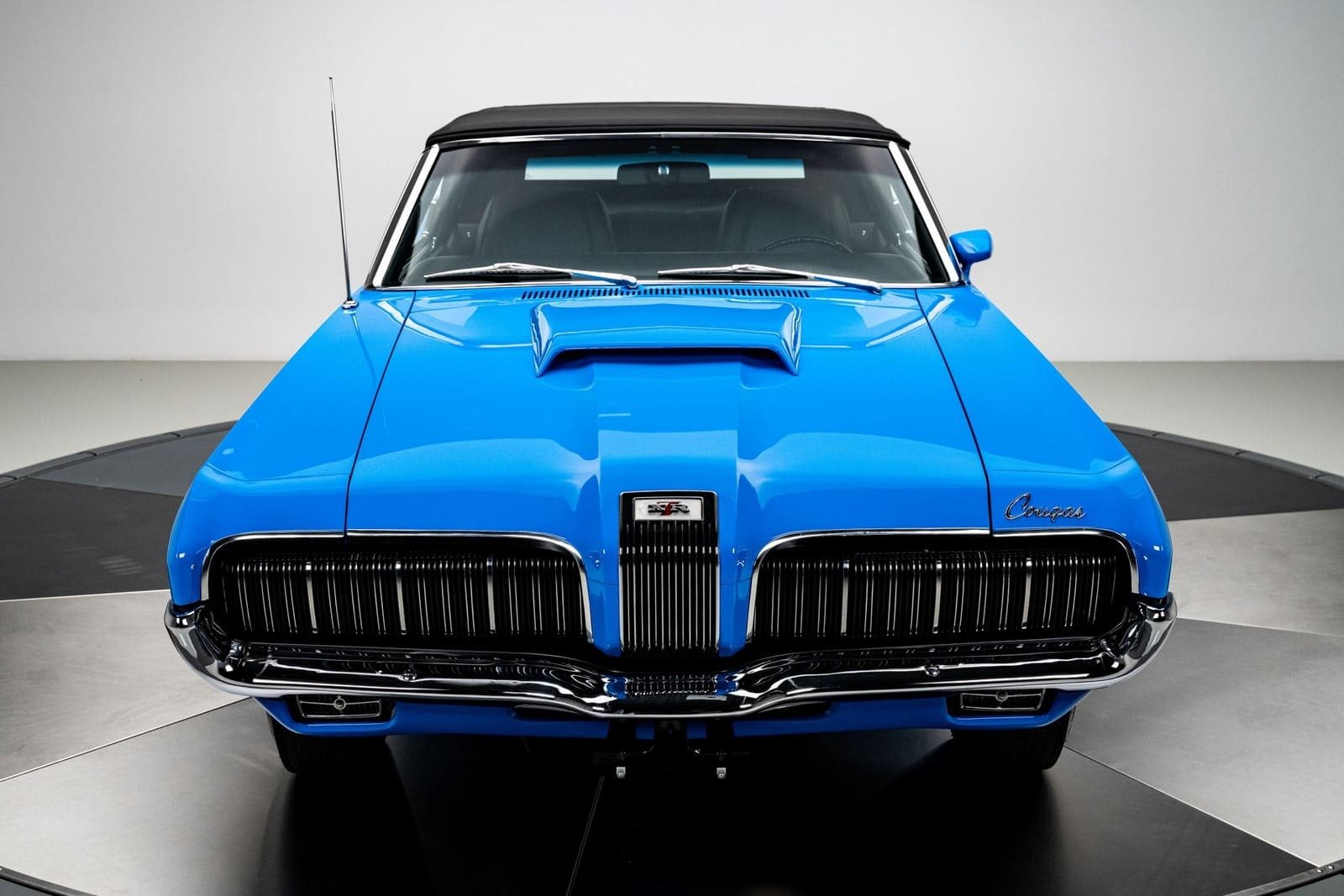 MERCURY COUGAR XR-7 CONVERTIBLE, foto 4