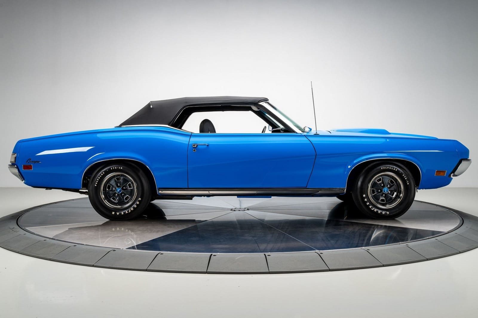 MERCURY COUGAR XR-7 CONVERTIBLE, foto 18