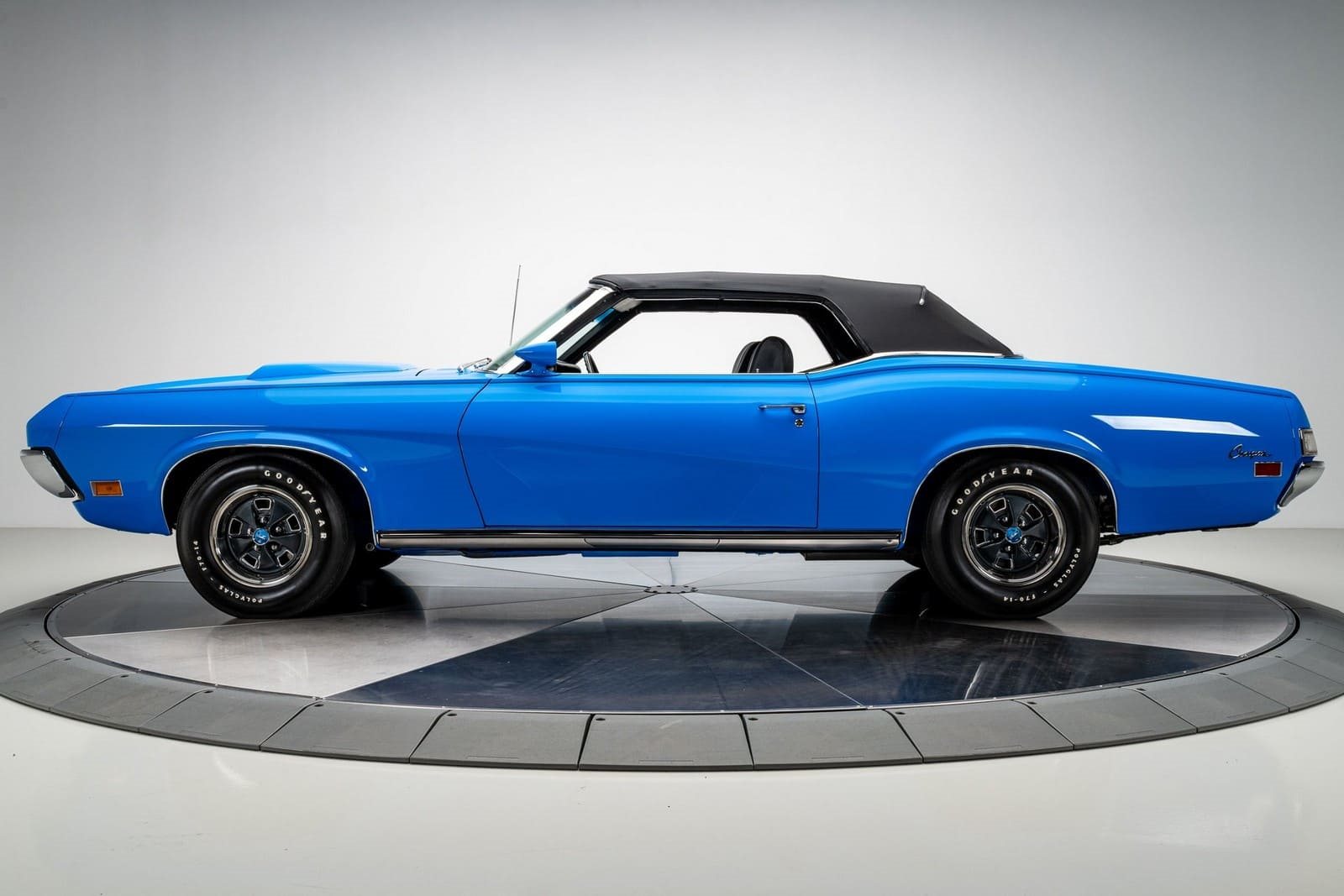 MERCURY COUGAR XR-7 CONVERTIBLE, foto 21
