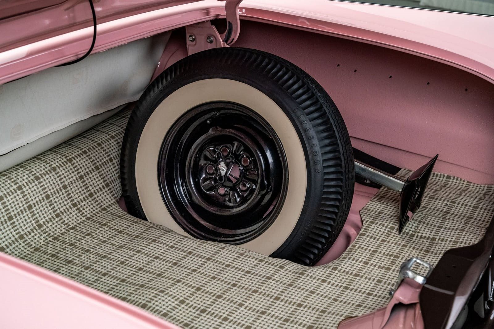 FORD FAIRLANE 500 SUNLINER PINK & MOCHA, foto 55