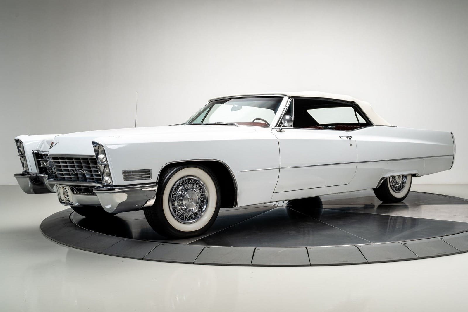 CADILLAC COUPE DEVILLE CONVERTIBLE, foto 1
