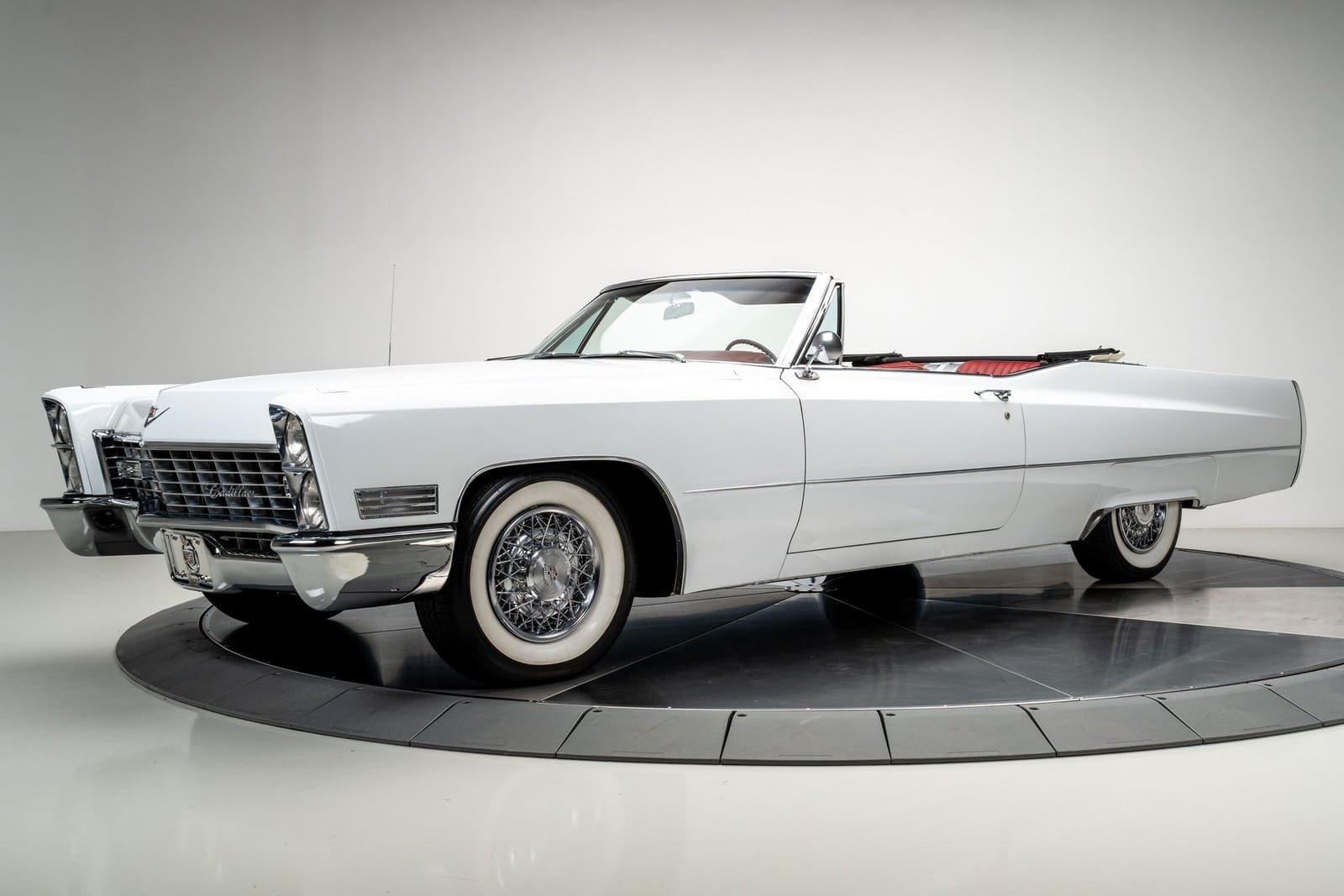 CADILLAC COUPE DEVILLE CONVERTIBLE, foto 2