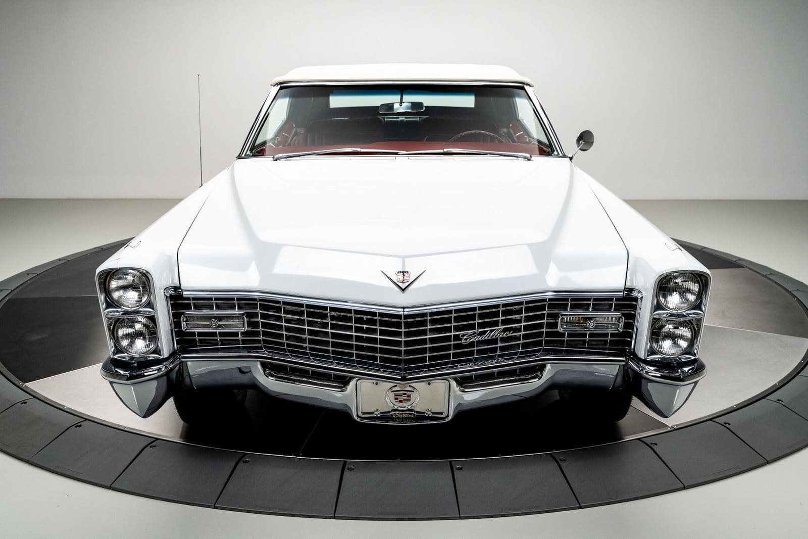 CADILLAC COUPE DEVILLE CONVERTIBLE, foto 4