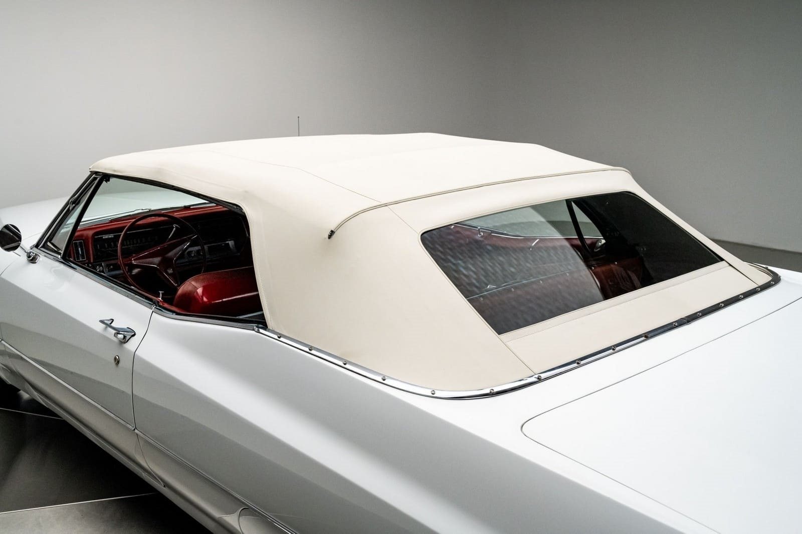 CADILLAC COUPE DEVILLE CONVERTIBLE, foto 13