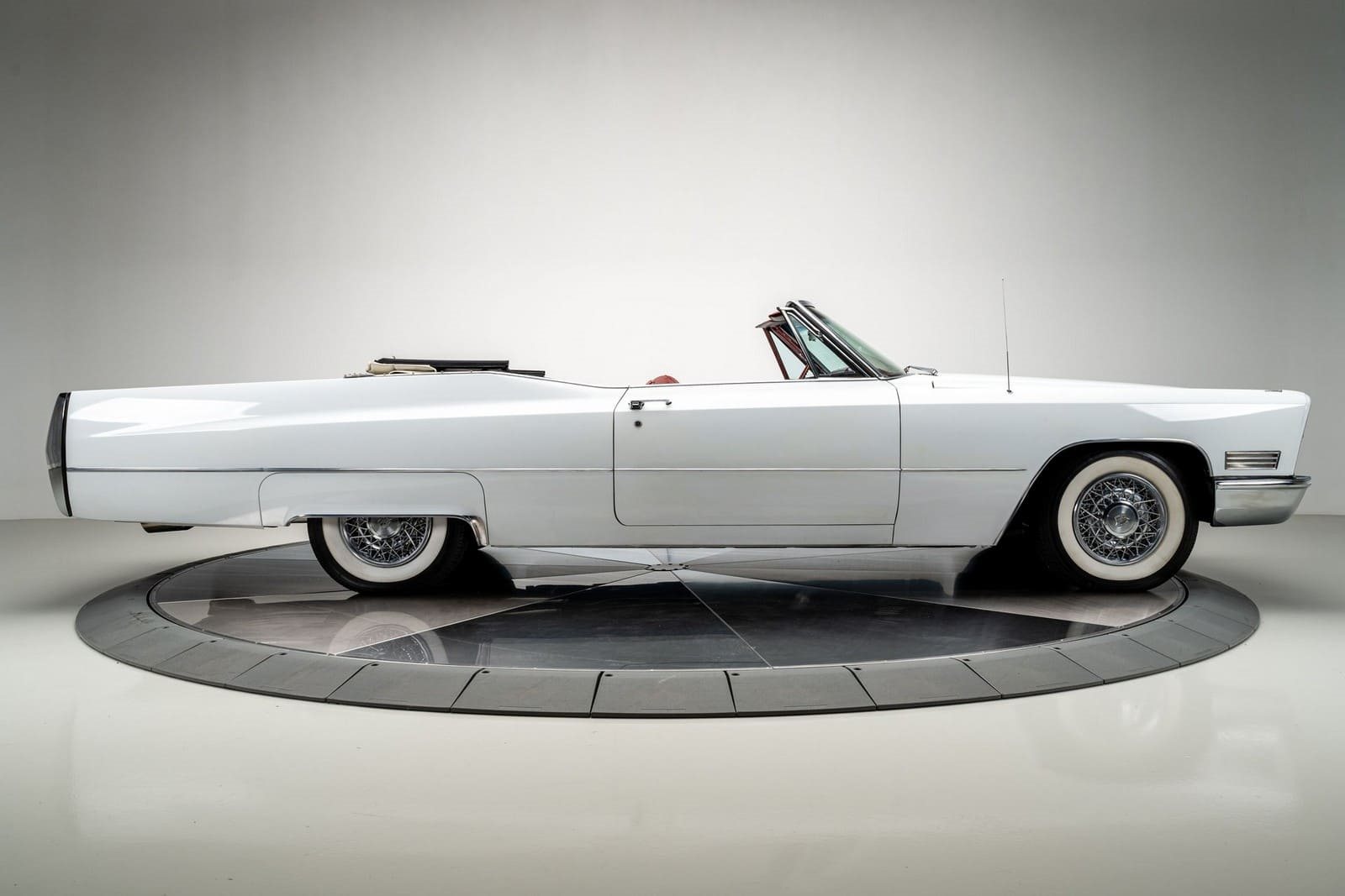 CADILLAC COUPE DEVILLE CONVERTIBLE, foto 16