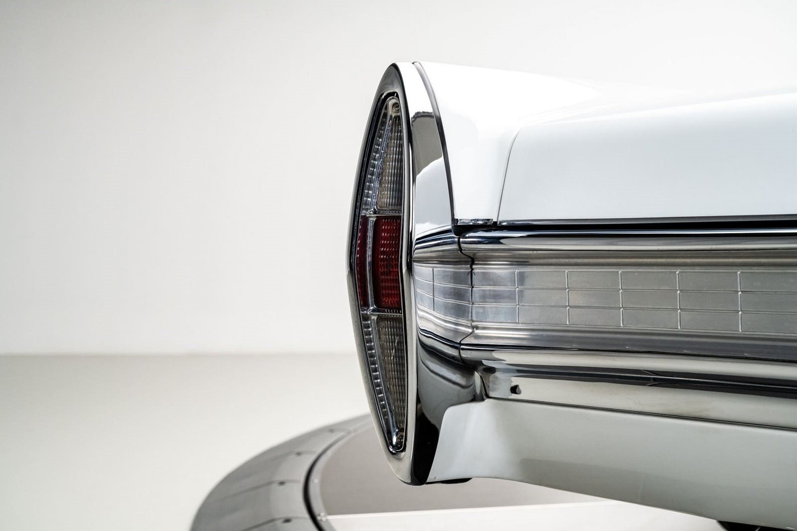 CADILLAC COUPE DEVILLE CONVERTIBLE, foto 28