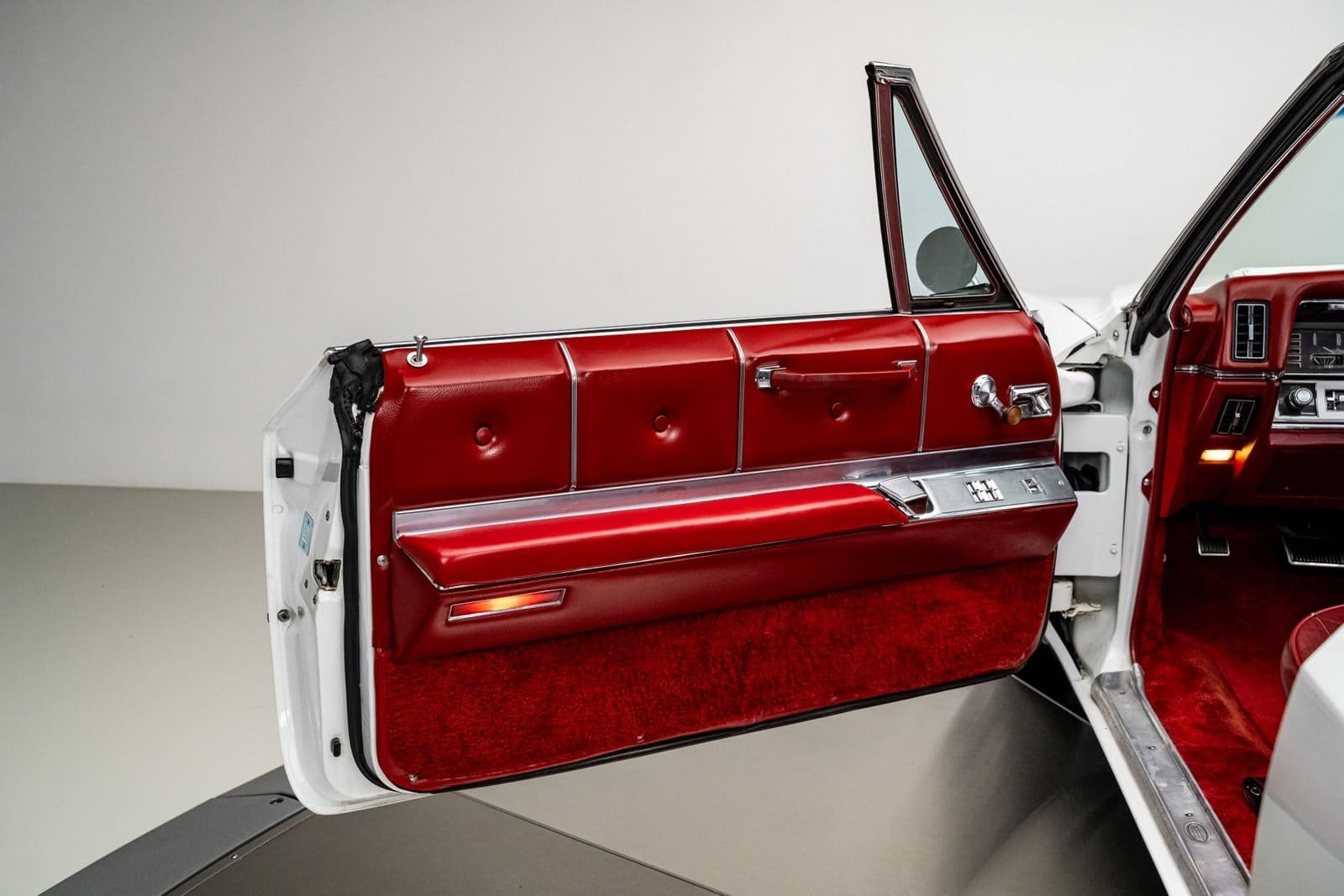CADILLAC COUPE DEVILLE CONVERTIBLE, foto 43