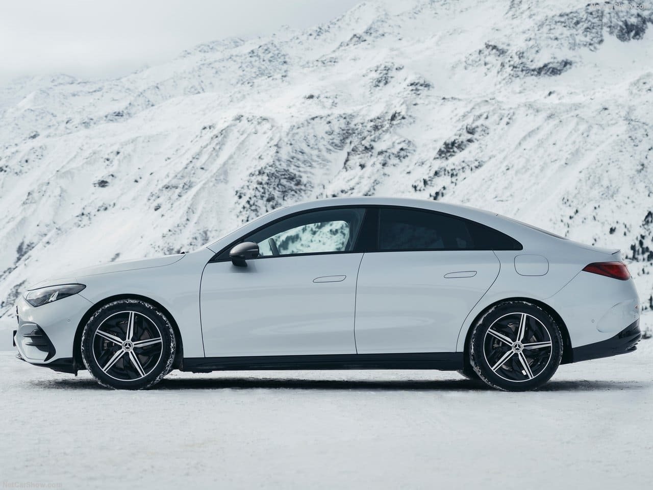 2026 - MERCEDES-BENZ CLA HYBRID, foto 16