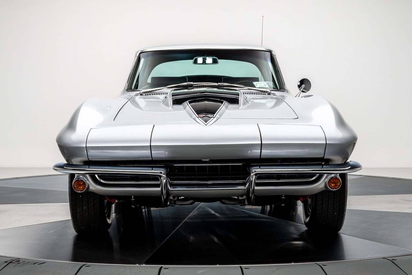 1967 - CHEVROLET CORVETTE SILVER PEARL, foto 2