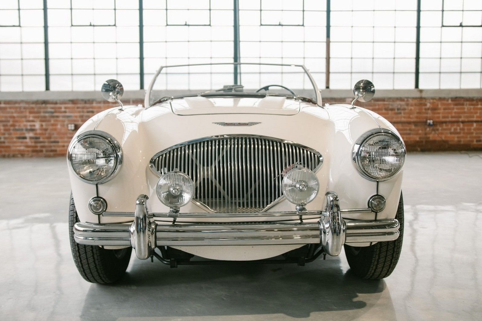 1956 - AUSTIN-HEALEY 100/M LE MANS ENGLISH WHITE-BLACK, foto 2