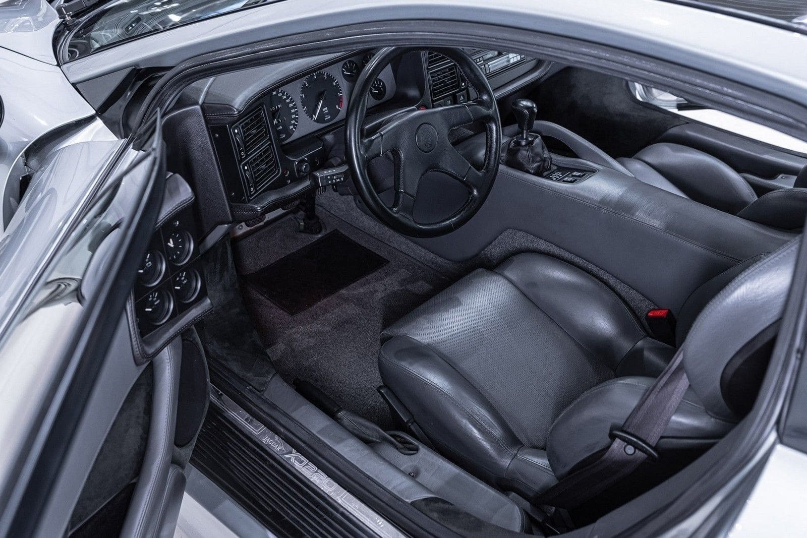 1994 - JAGUAR XJ220 SPA SILVER, foto 43
