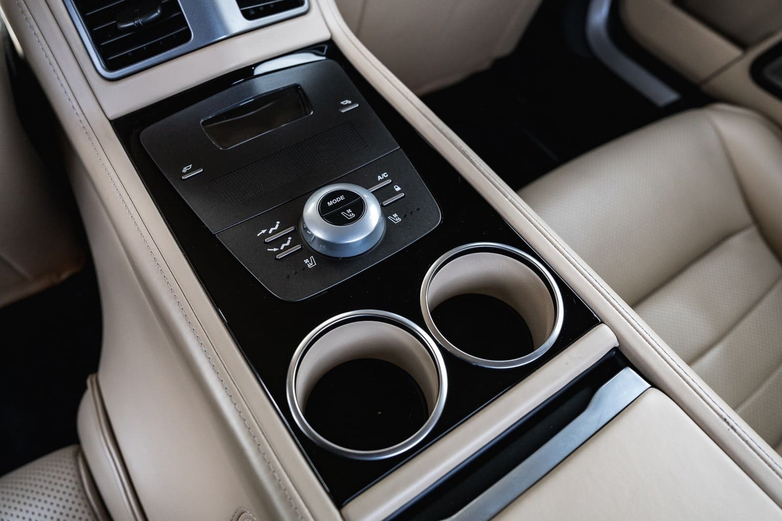 2013 - ASTON MARTIN RAPIDE S, foto 24