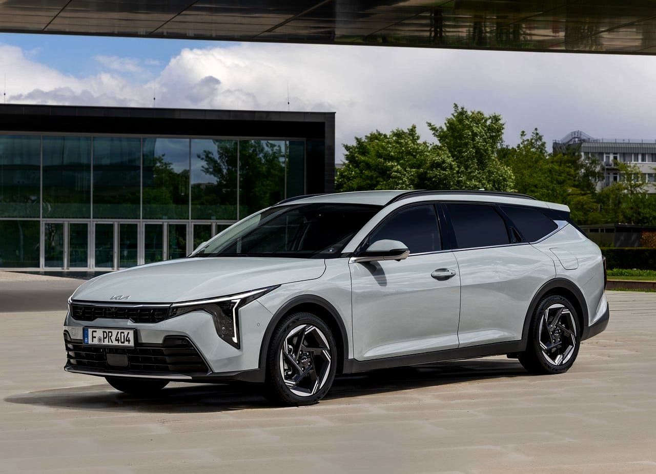 2027 - KIA K4 SPORTSWAGON, foto 2