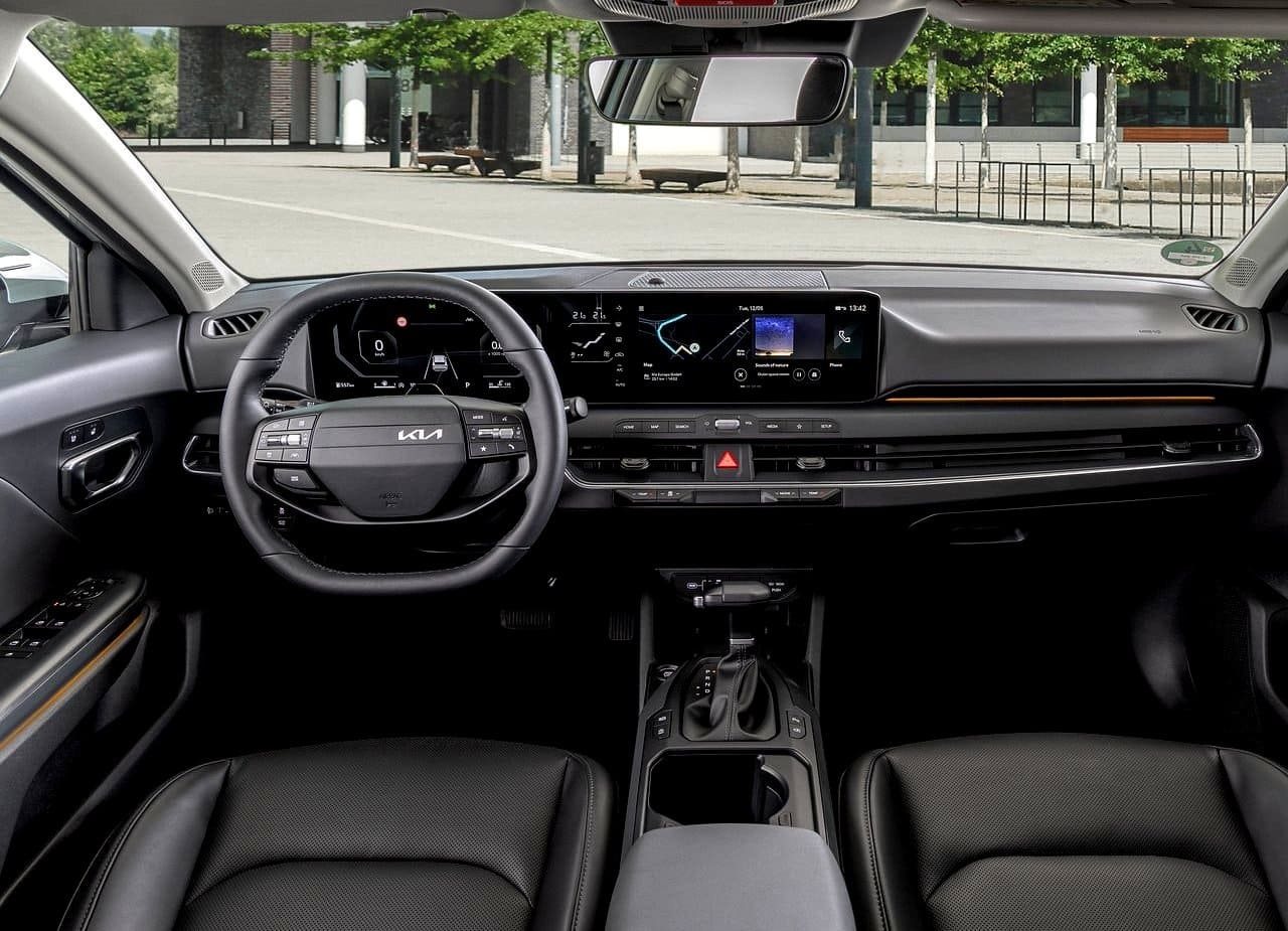 2027 - KIA K4 SPORTSWAGON, foto 27