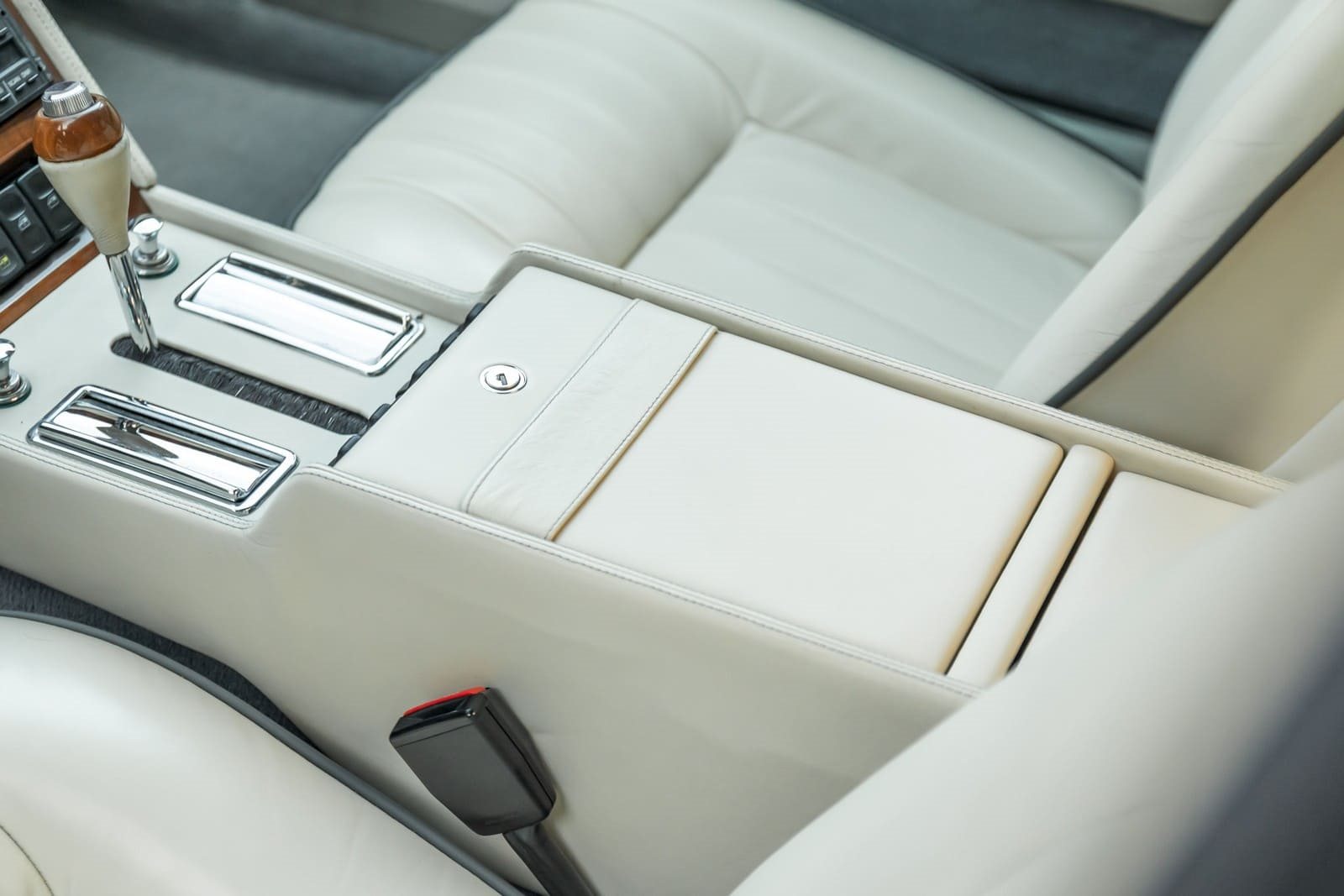1989 - ASTON MARTIN LAGONDA, foto 16