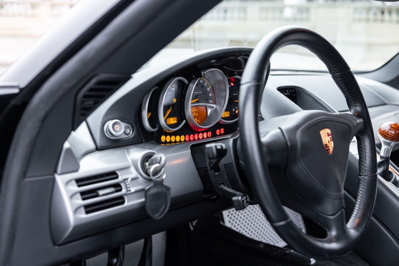 2006 - PORSCHE CARRERA GT BASALT BLACK, foto 16