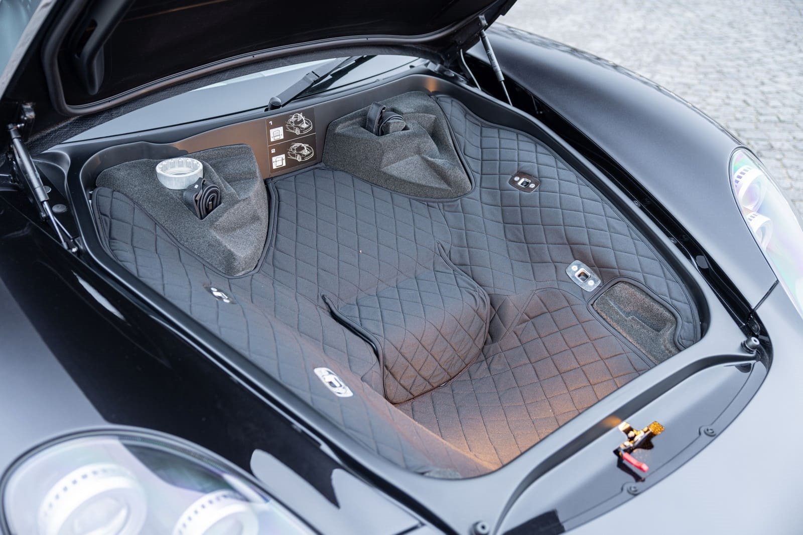 2006 - PORSCHE CARRERA GT BASALT BLACK, foto 30