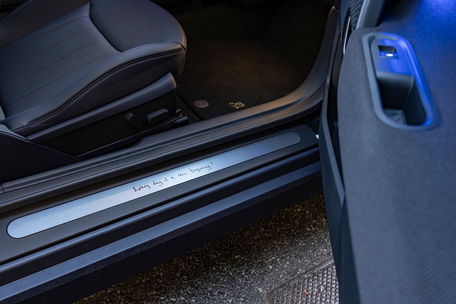 MINI COOPER SE PAUL SMITH EDITION IN MIDNIGHT BLACK, foto 26
