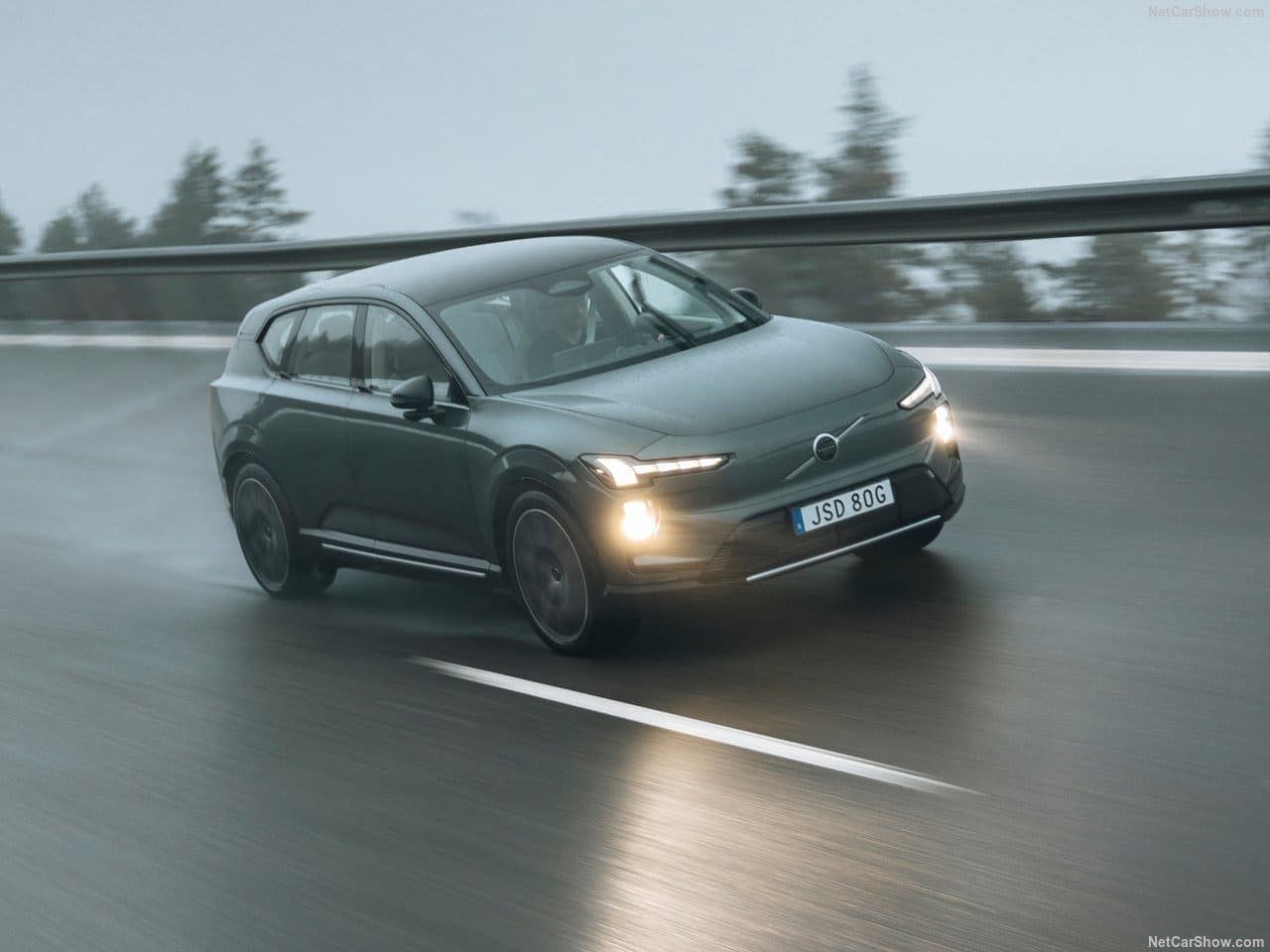 2027 - VOLVO EX60, foto 35