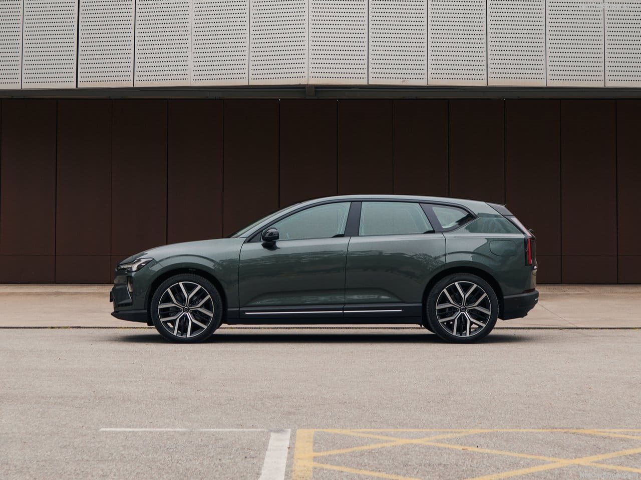 2027 - VOLVO EX60, foto 38