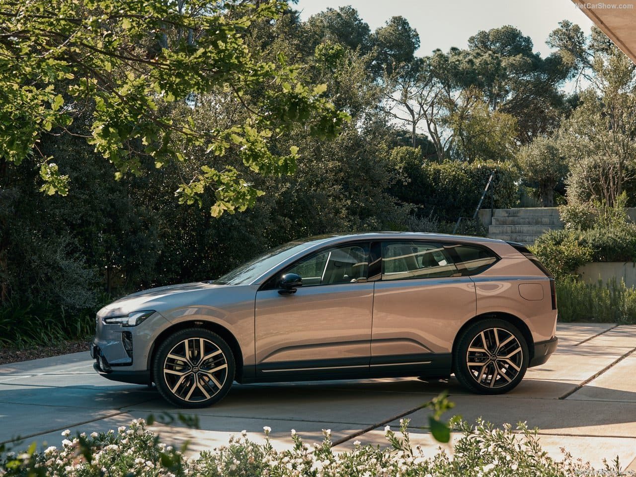 2027 - VOLVO EX60, foto 42