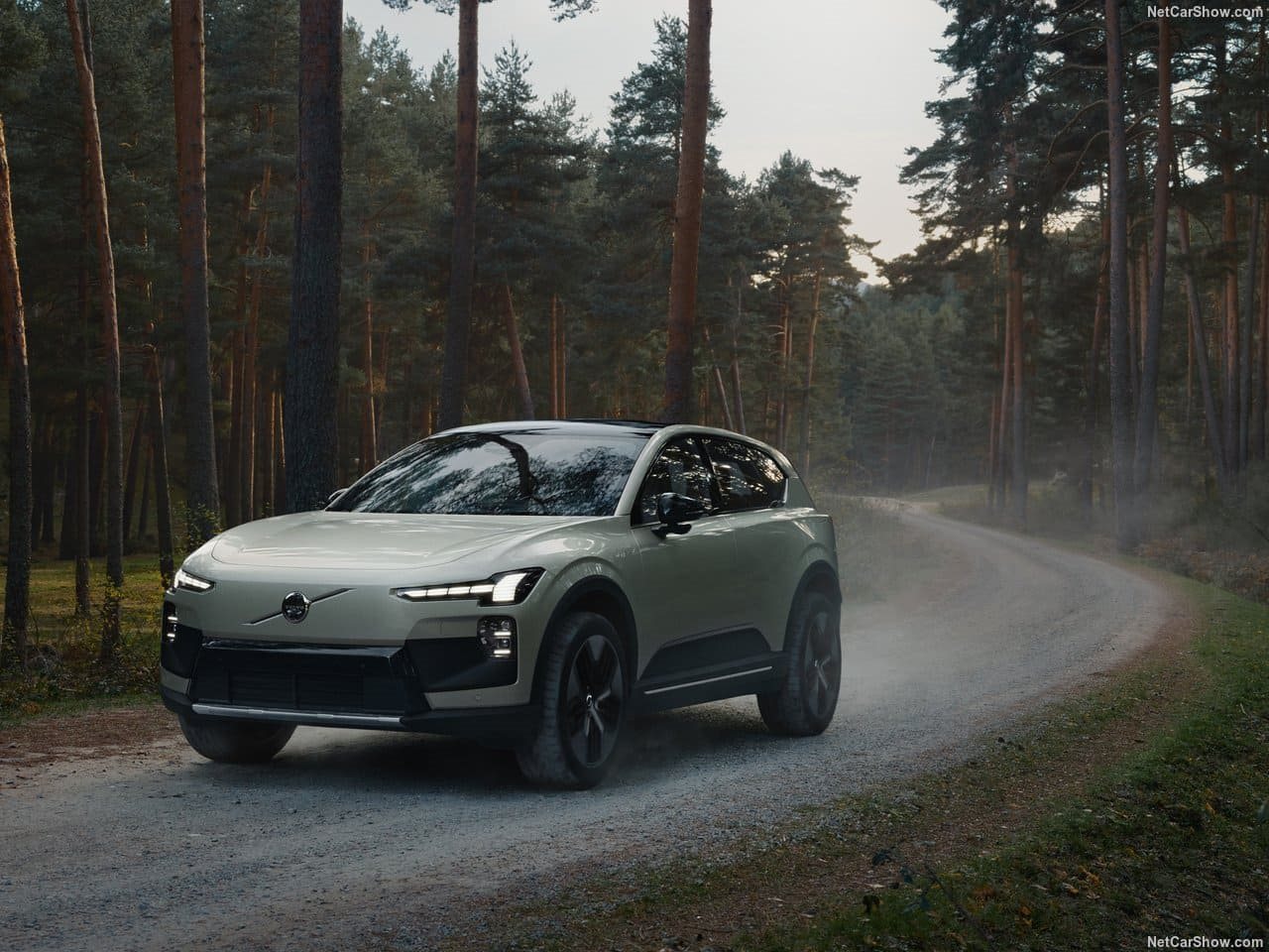 2027 - VOLVO EX60 CROSS COUNTRY, foto 2