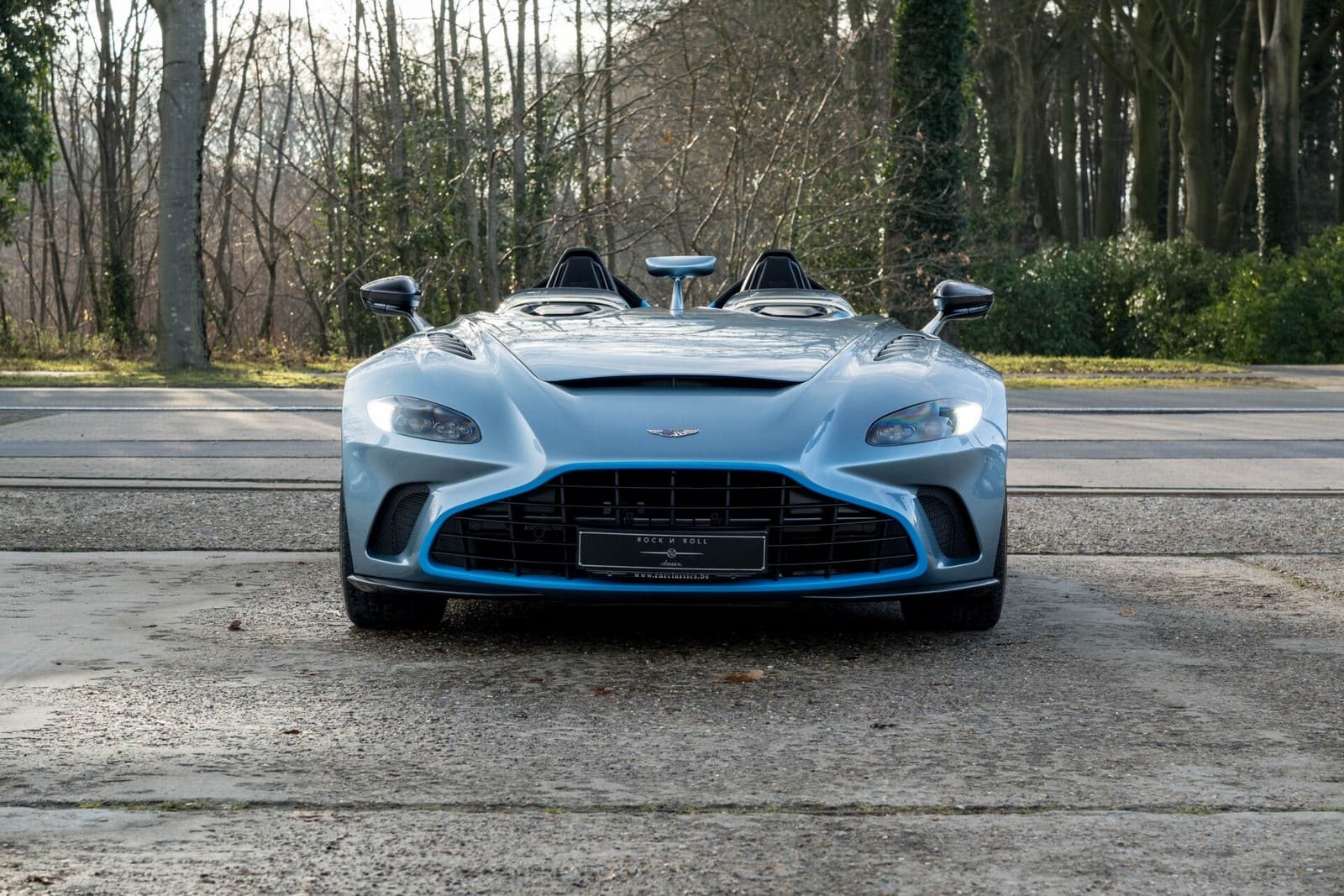 2021 - ASTON MARTIN V12 SPEEDSTER MAVERICK EDITION, foto 2