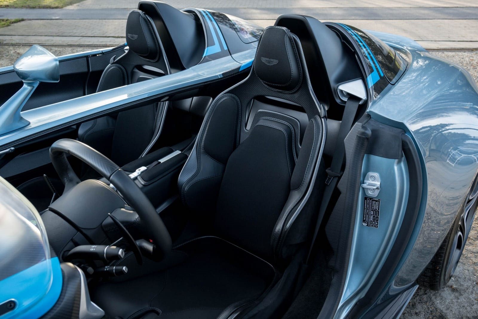 2021 - ASTON MARTIN V12 SPEEDSTER MAVERICK EDITION, foto 21