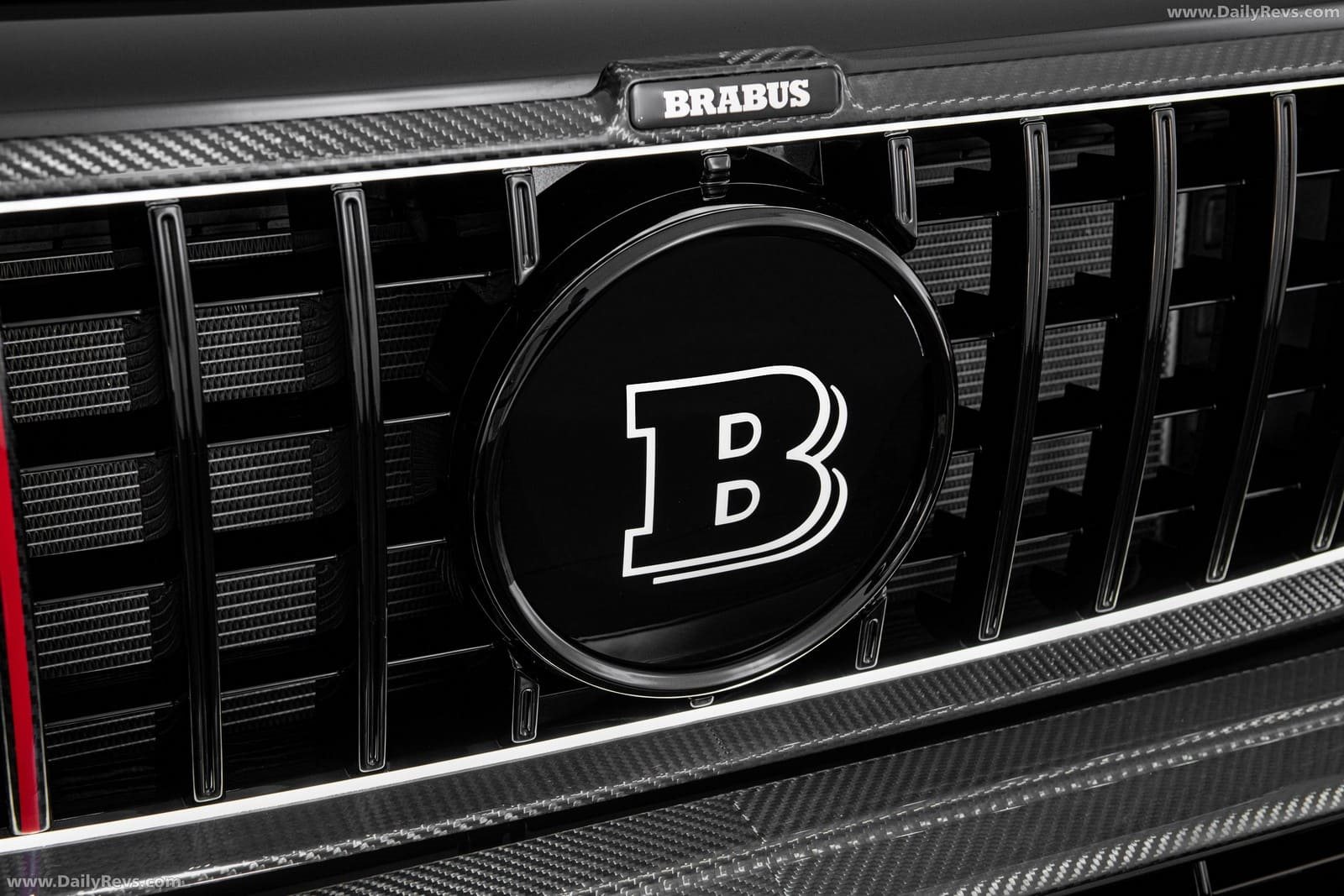 2026 - MERCEDES-AMG G 63 BRABUS 900 ROCKET EDITION, foto 12