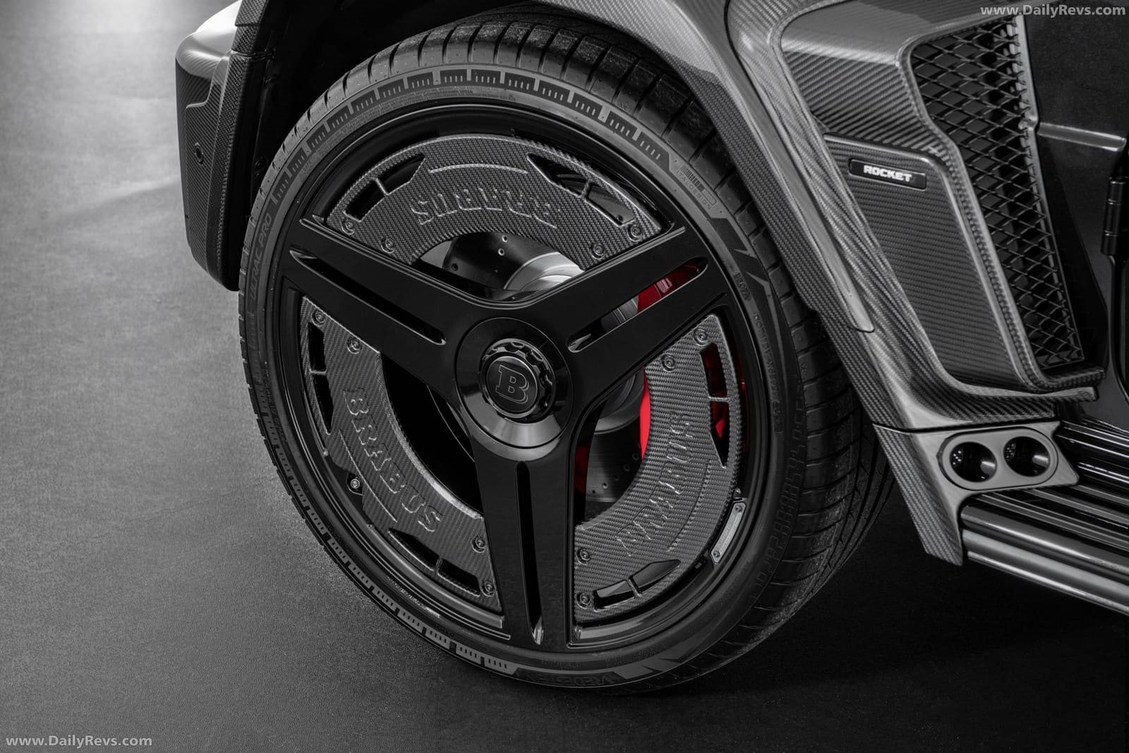 2026 - MERCEDES-AMG G 63 BRABUS 900 ROCKET EDITION, foto 13