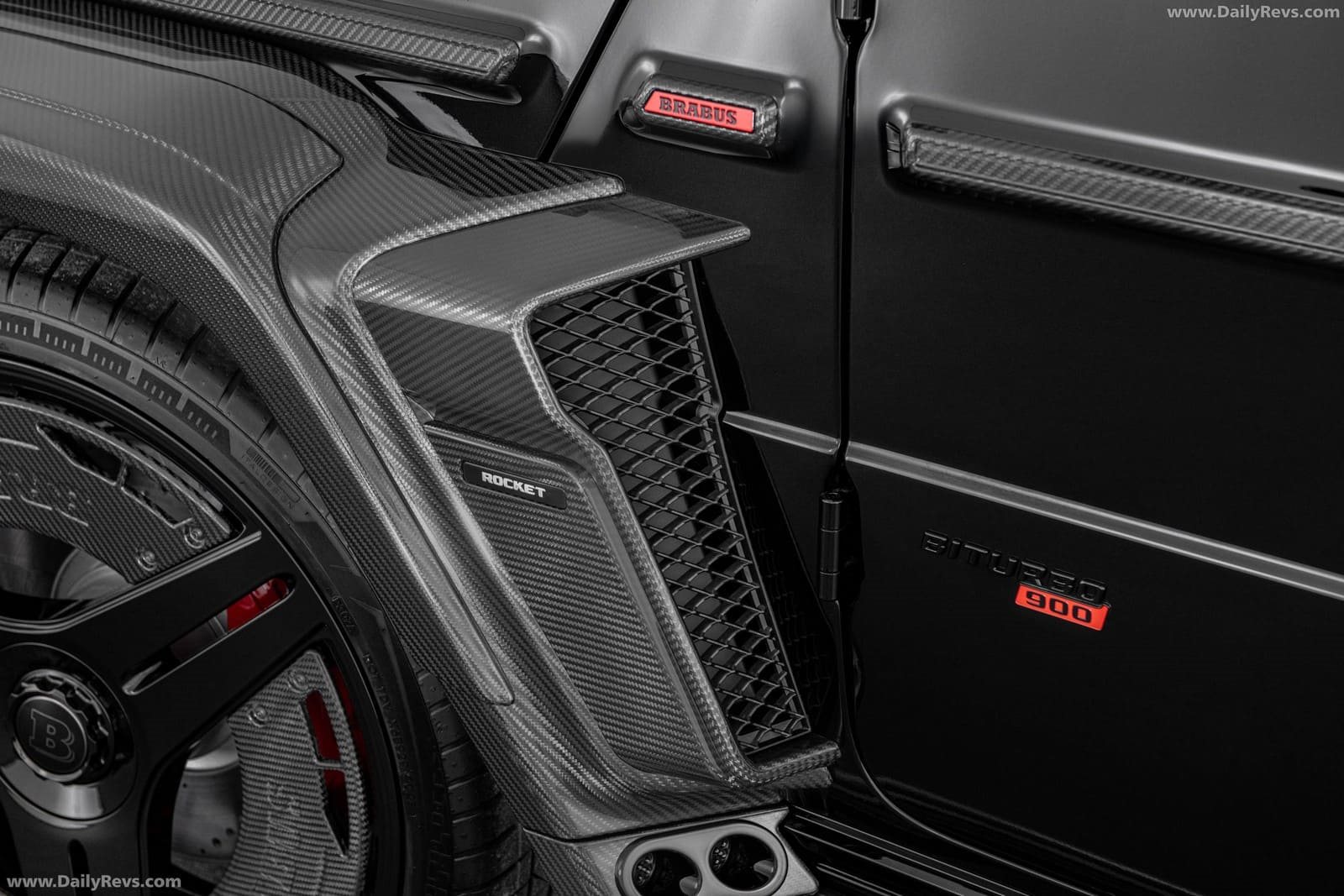 2026 - MERCEDES-AMG G 63 BRABUS 900 ROCKET EDITION, foto 14