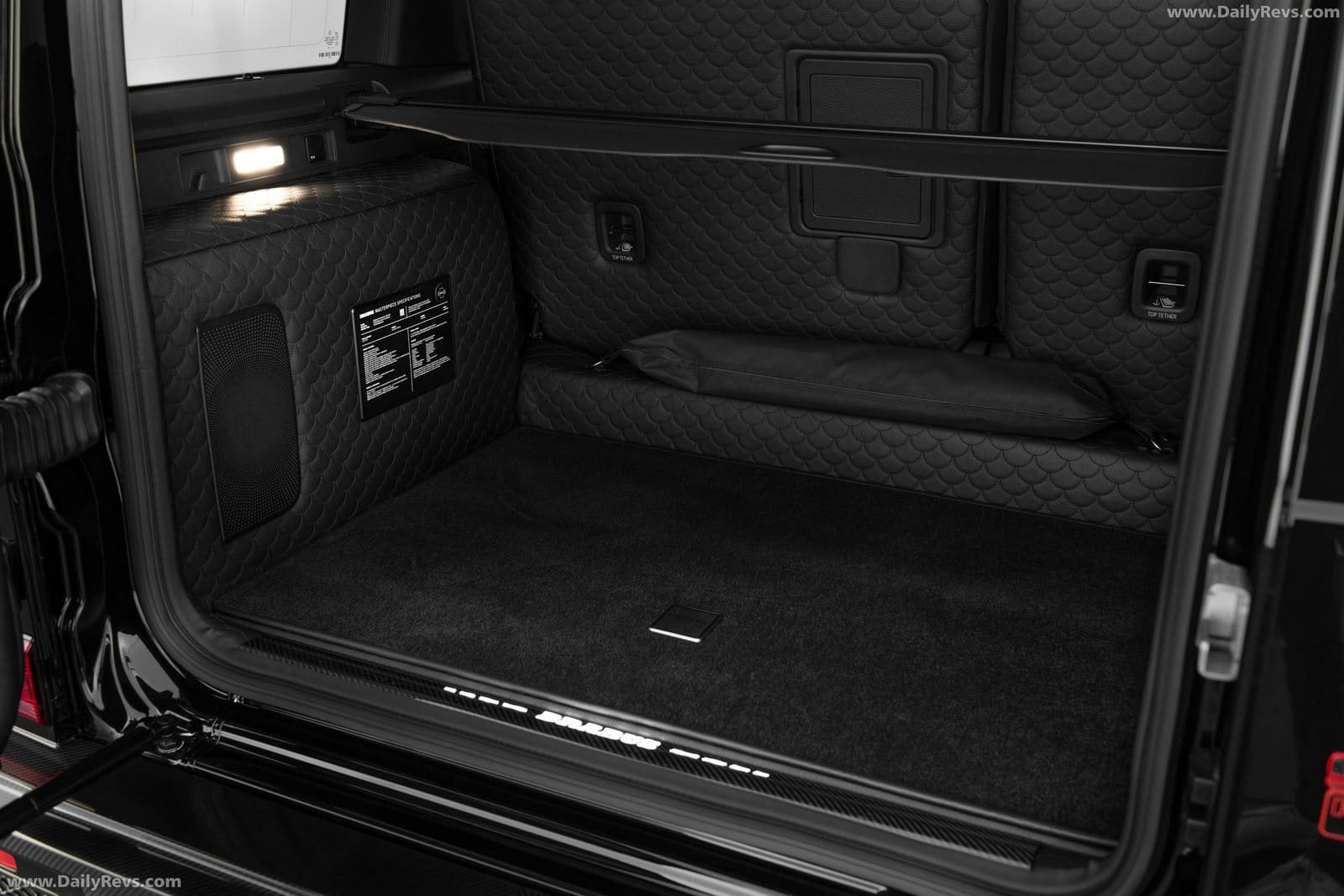2026 - MERCEDES-AMG G 63 BRABUS 900 ROCKET EDITION, foto 28