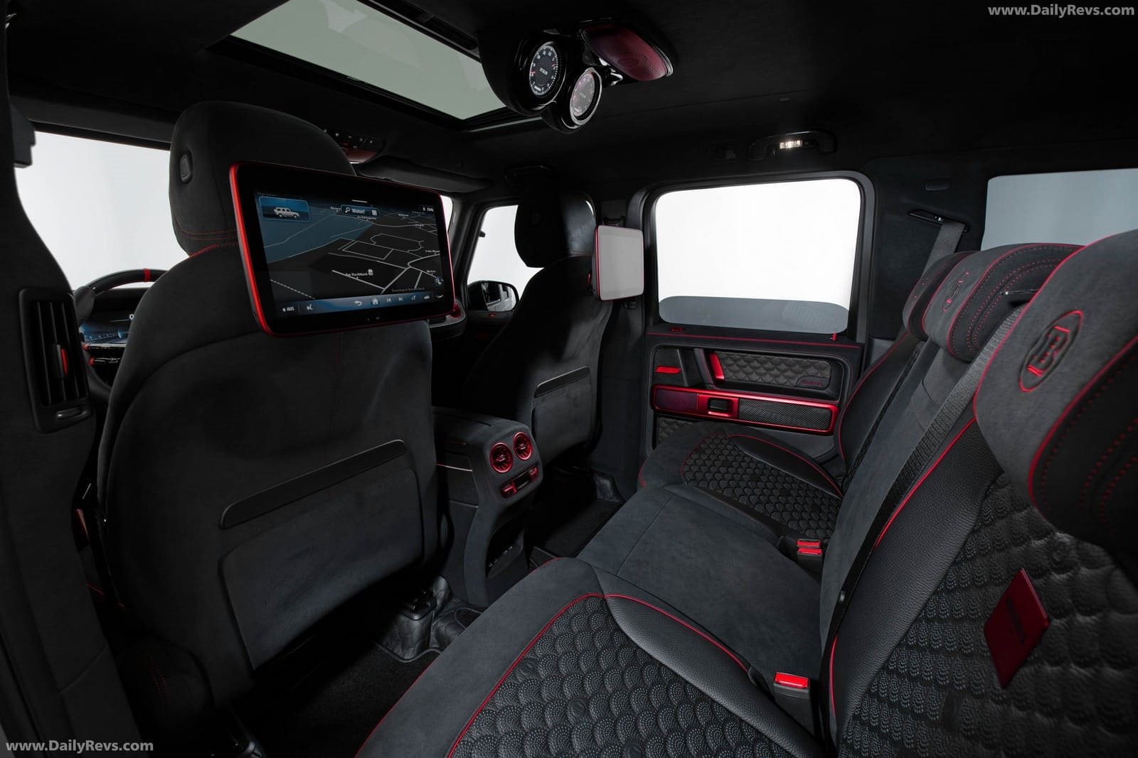2026 - MERCEDES-AMG G 63 BRABUS 900 ROCKET EDITION, foto 132