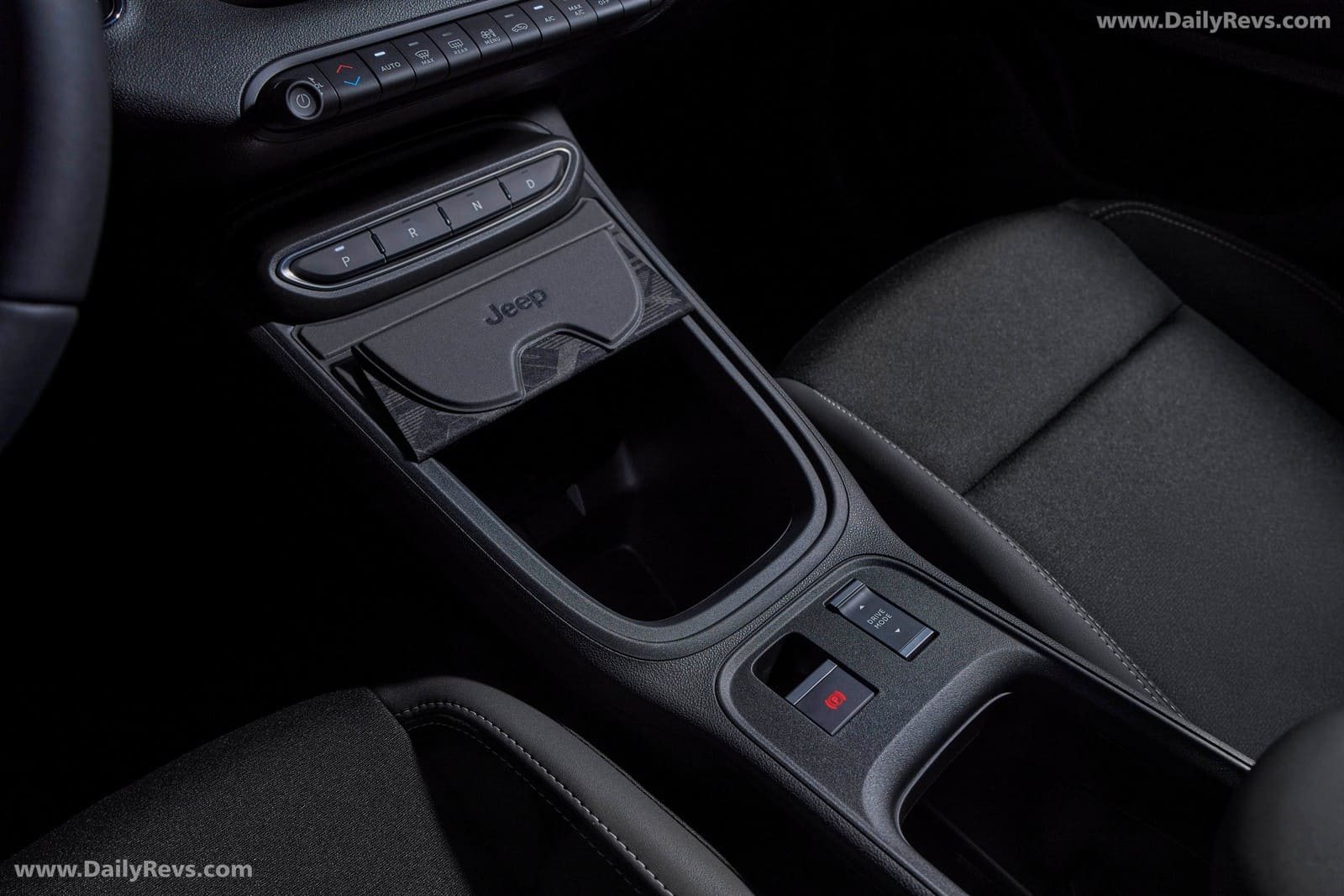 JEEP AVENGER BLACK EDITION, foto 19