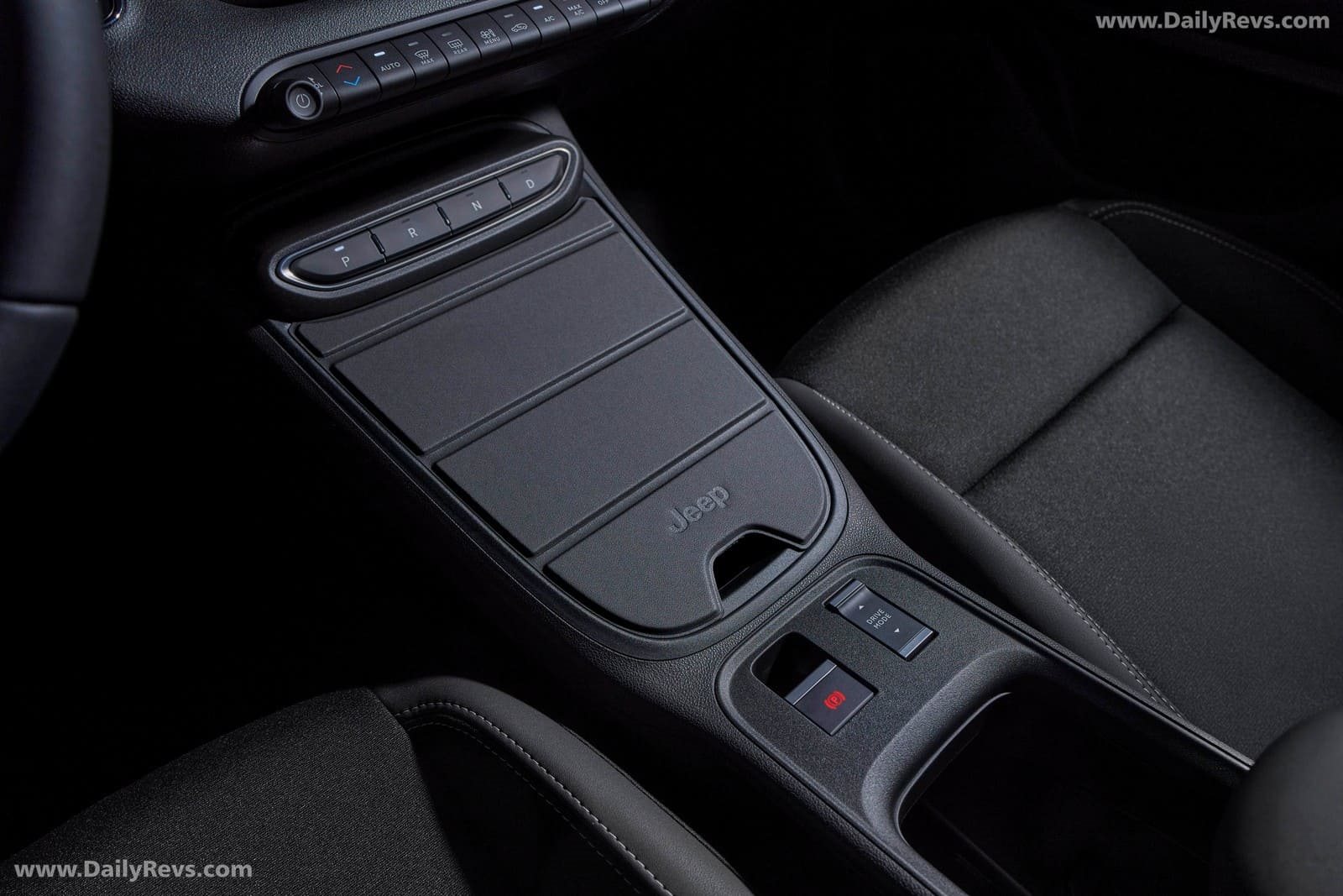 JEEP AVENGER BLACK EDITION, foto 20