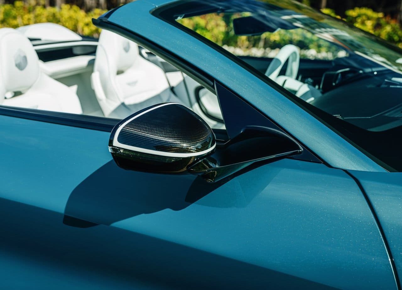 2026 - ASTON MARTIN VANQUISH VOLANTE WAVE EDITION, foto 7