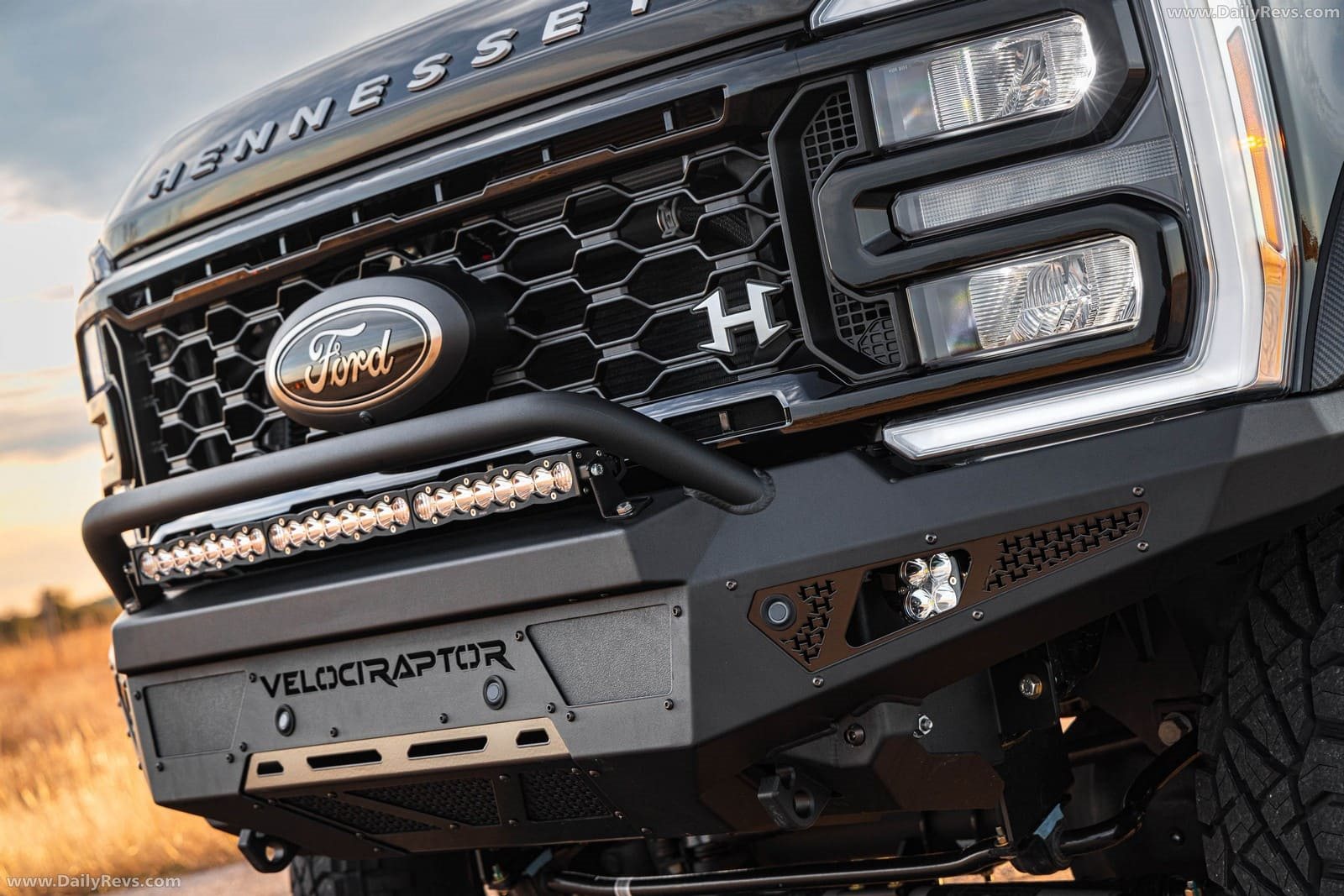 FORD F-250 VELOCIRAPTOR 1200 BY HENNESSEY, foto 8