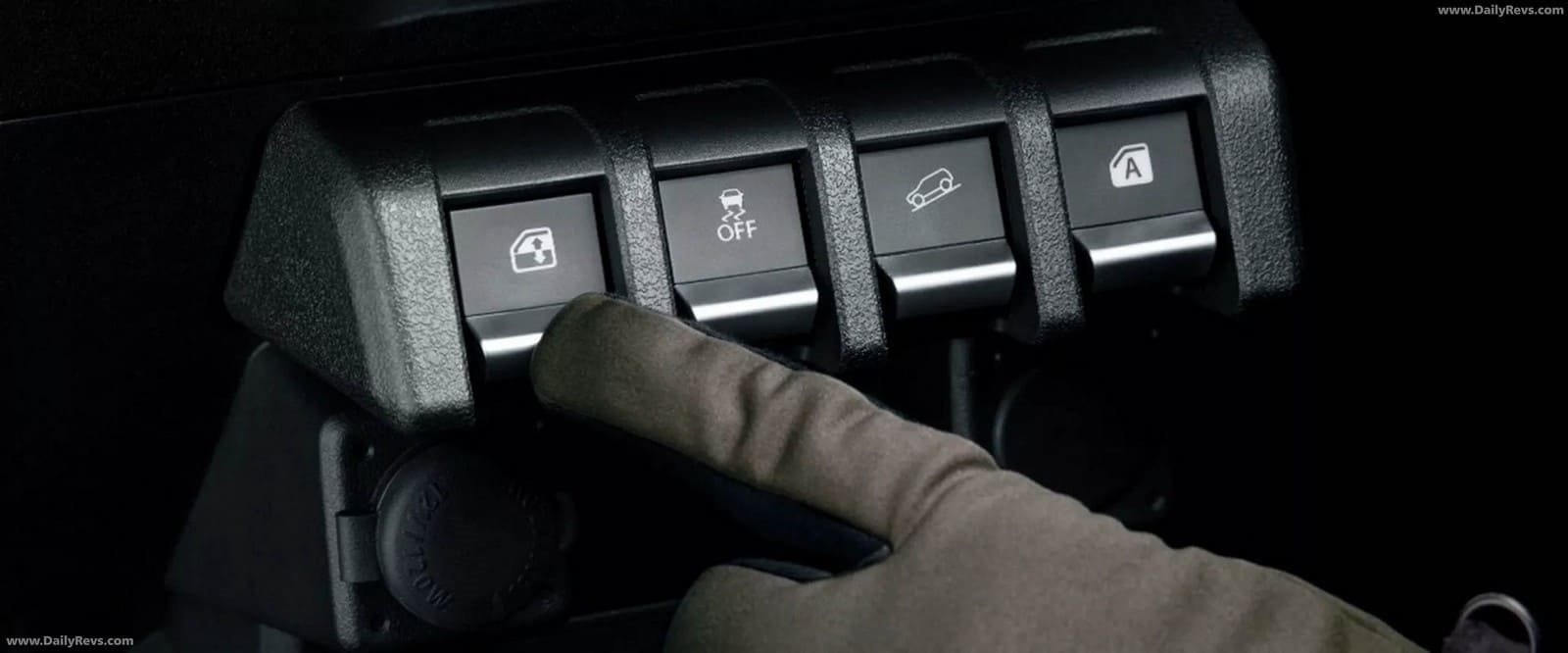 2026 - SUZUKI JIMNY NOMADE, foto 16