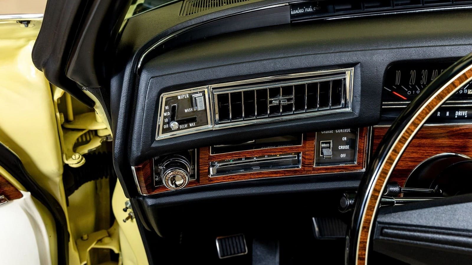 1976 - CADILLAC ELDORADO CONVERTIBLE PALE YELLOW, foto 50